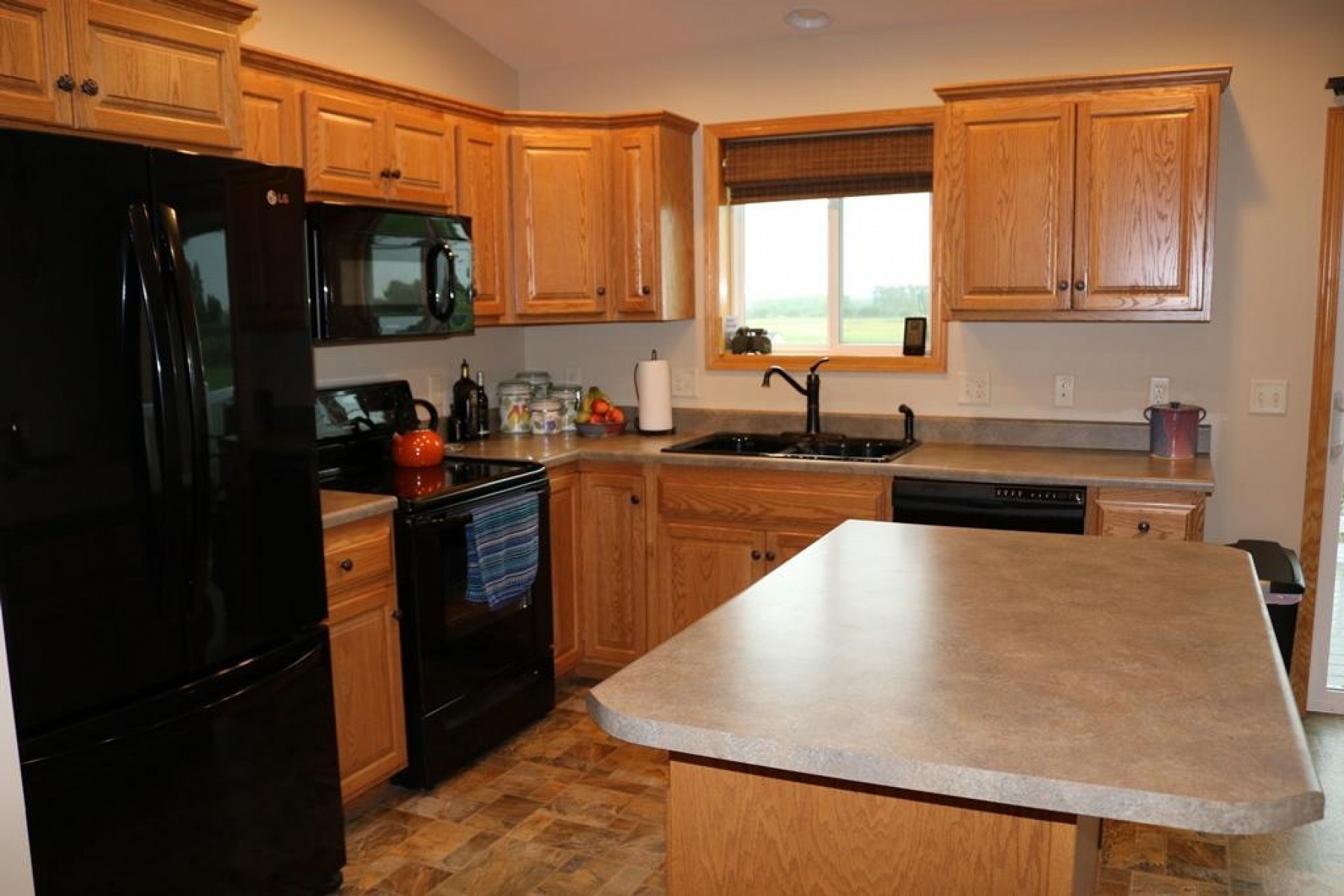 2122 Rio Grand Avenue, Brookings, SD 57006