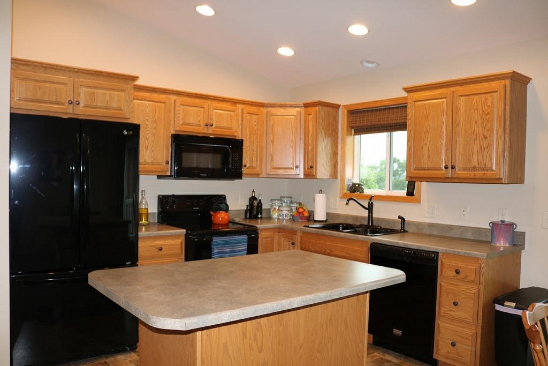 2122 Rio Grand Avenue, Brookings, SD 57006