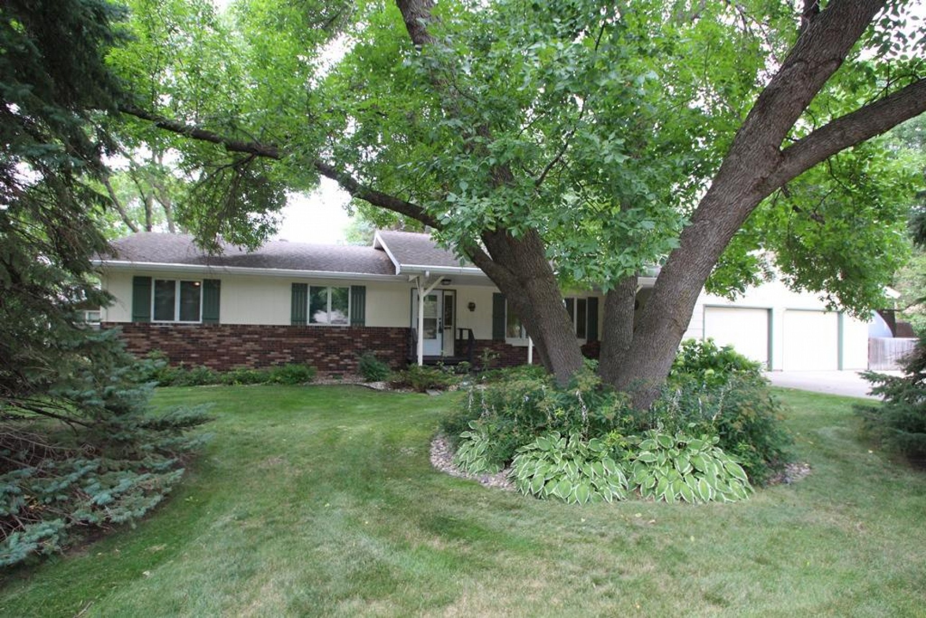 1632 Main Avenue S, Brookings, SD 57006