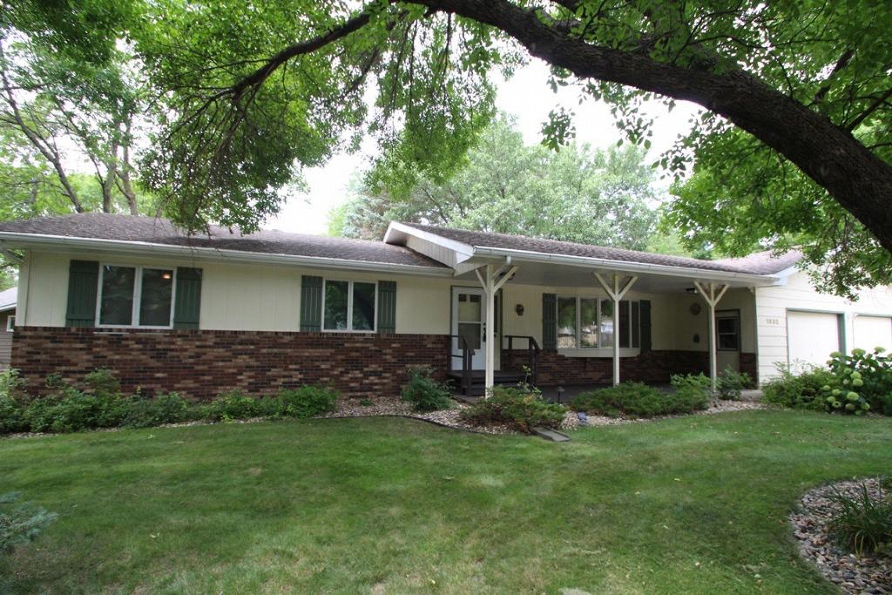 1632 Main Avenue S, Brookings, SD 57006