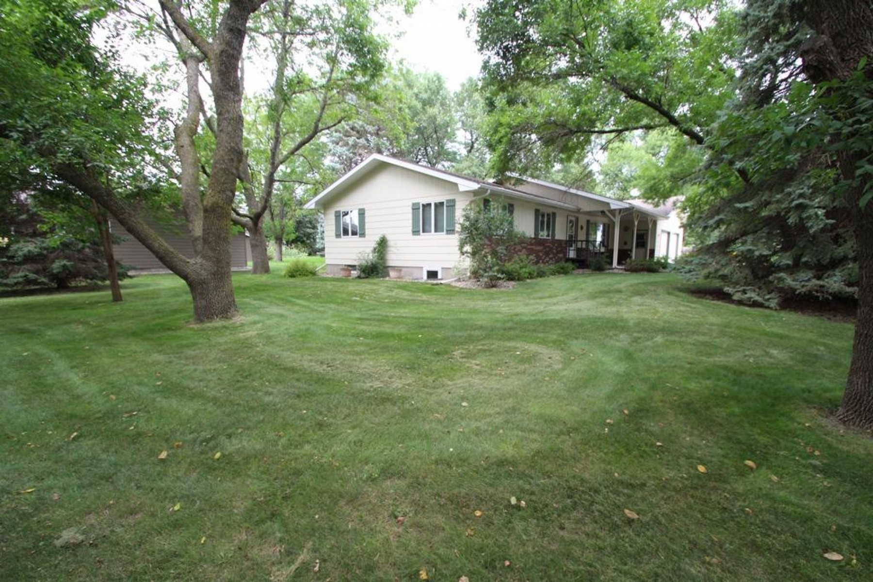 1632 Main Avenue S, Brookings, SD 57006