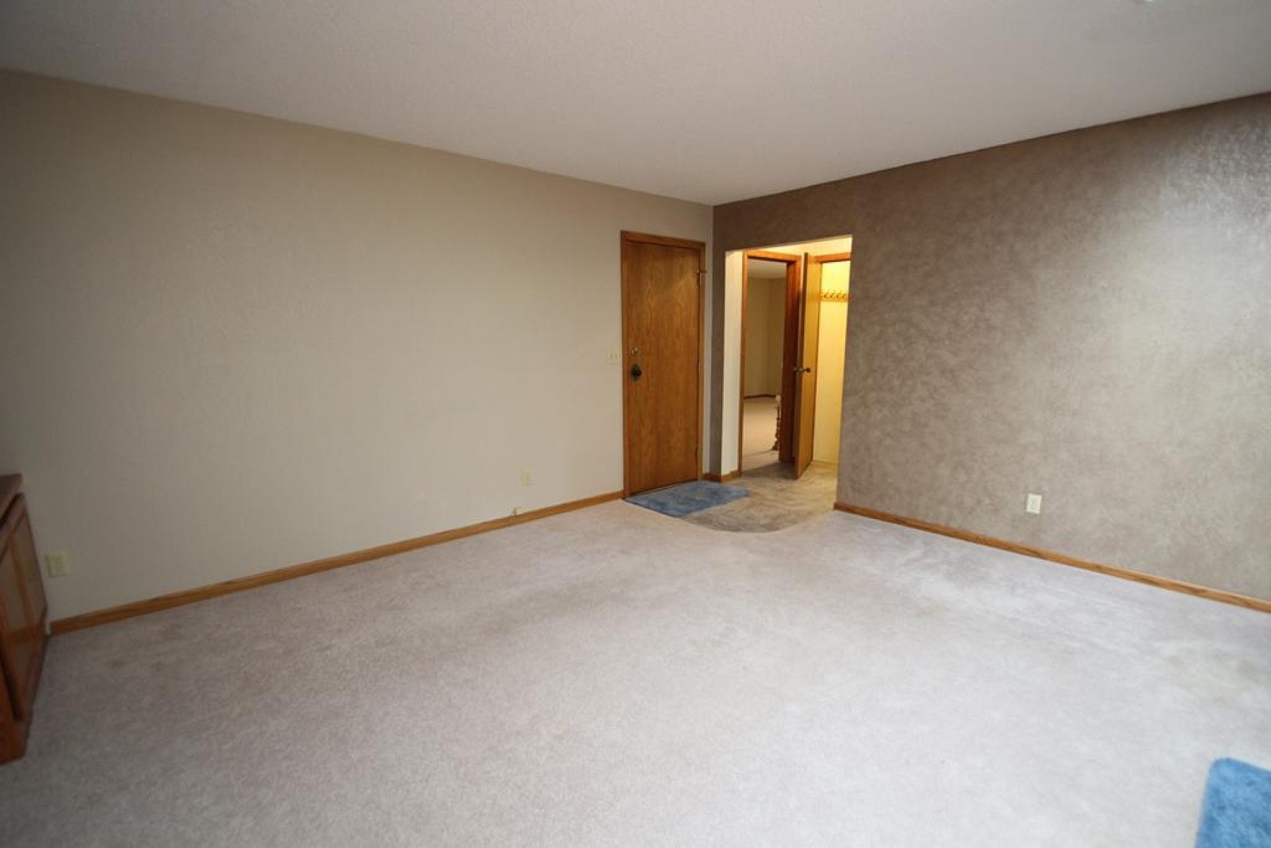 1632 Main Avenue S, Brookings, SD 57006