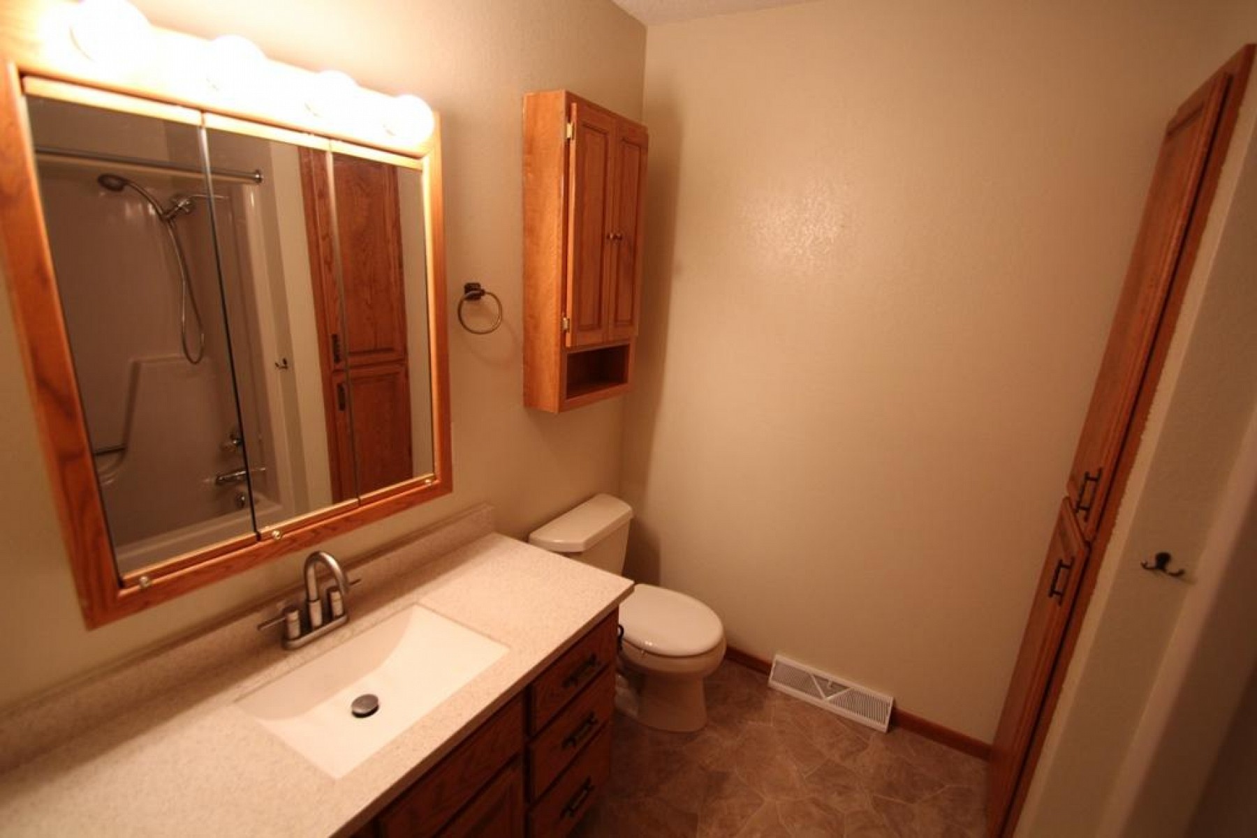 1632 Main Avenue S, Brookings, SD 57006