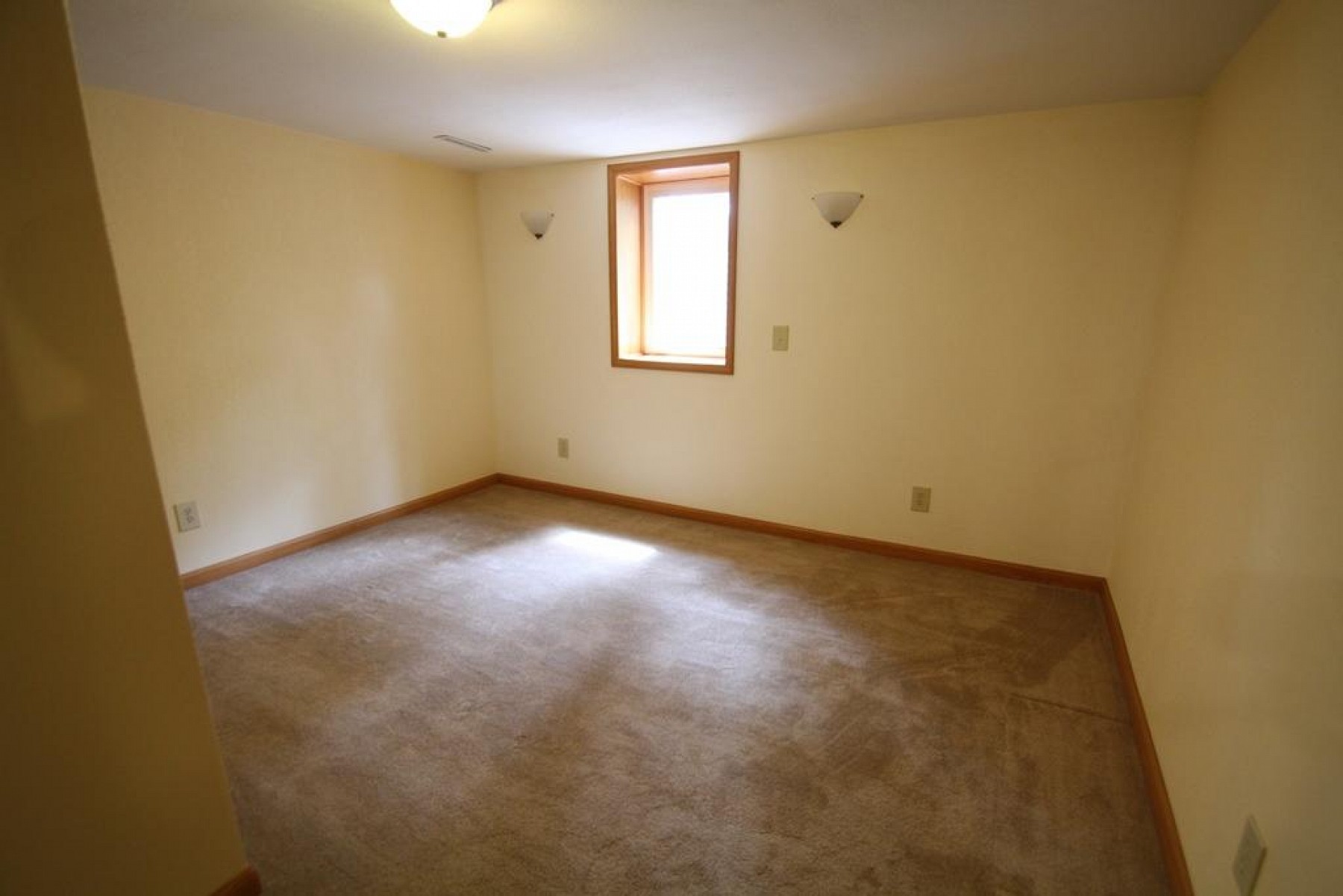 1632 Main Avenue S, Brookings, SD 57006