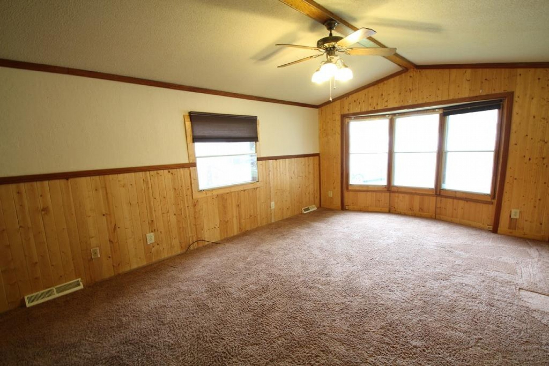 408 3rd Avenue S, Brookings, SD 57006