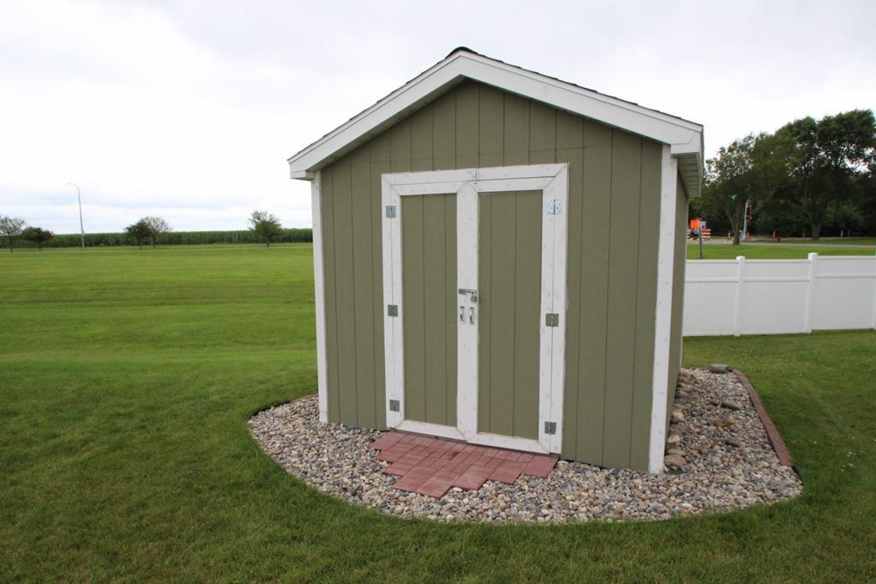 402 Finch Circle, Brookings, SD 57006