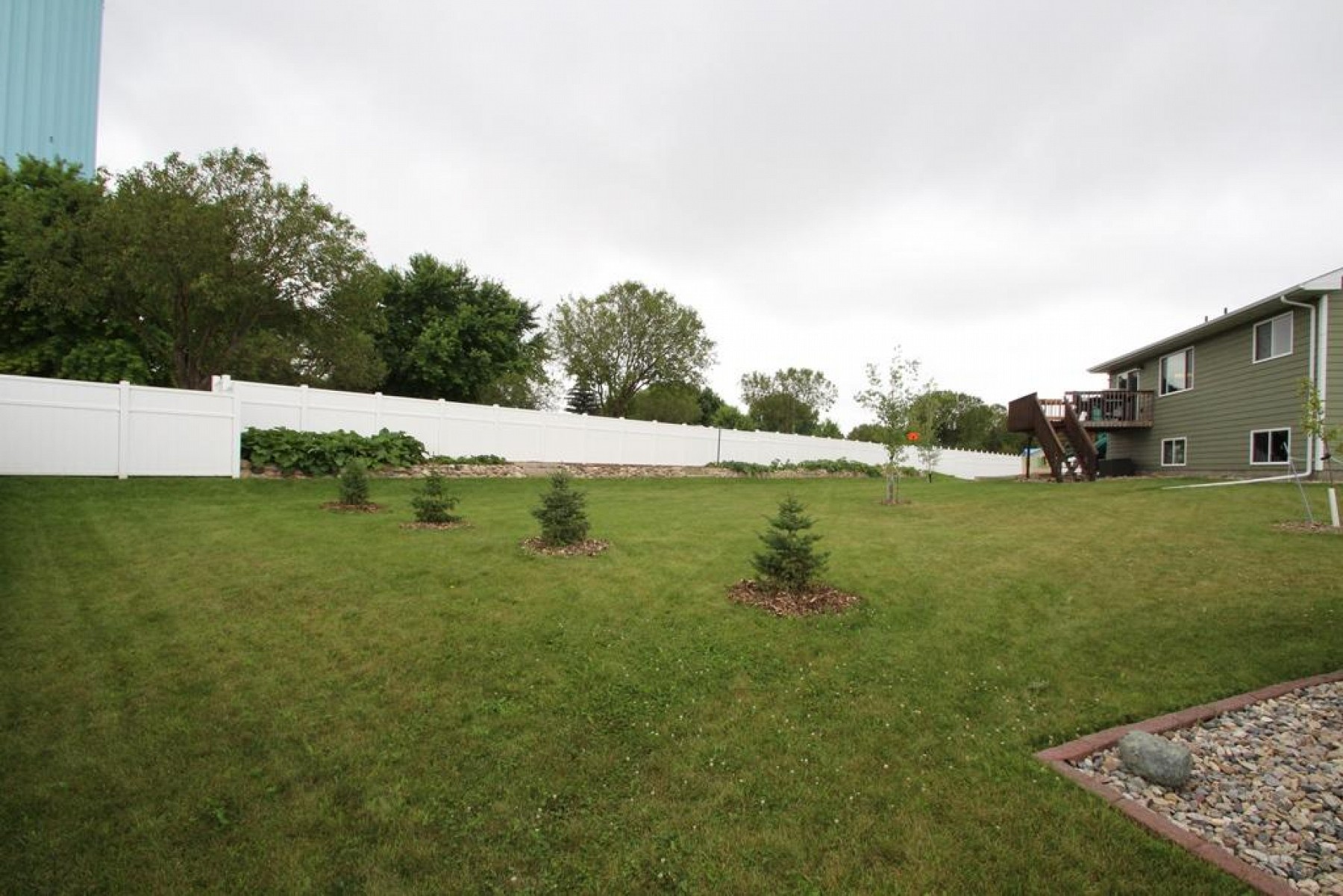 402 Finch Circle, Brookings, SD 57006