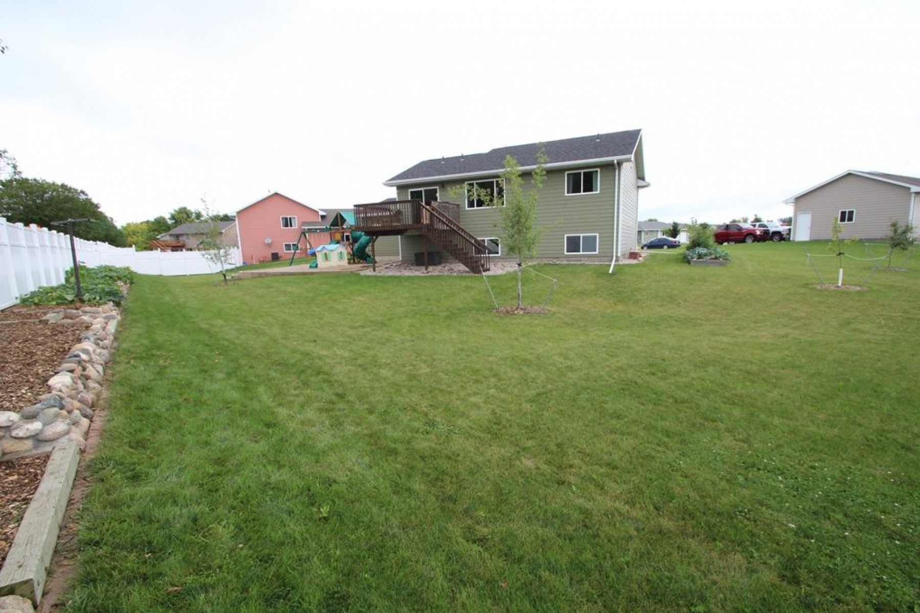 402 Finch Circle, Brookings, SD 57006