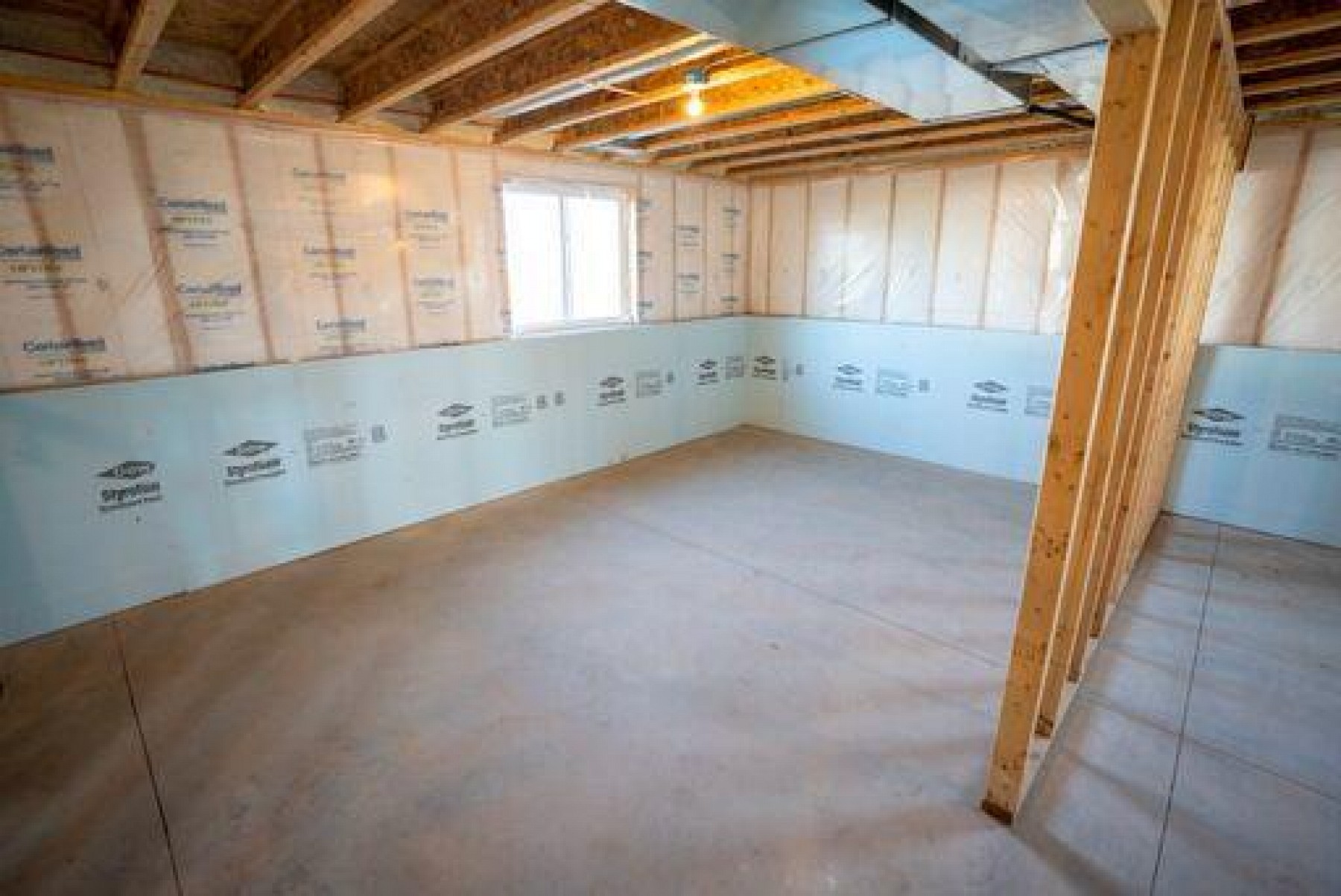 105 James Avenue, Volga, SD 57071