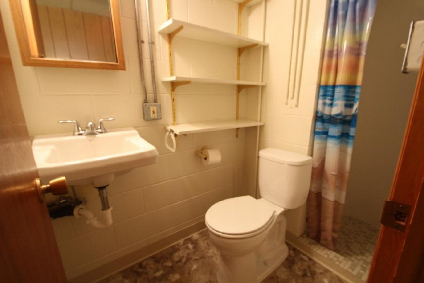 1602 Elmwood Drive, Brookings, SD 57006