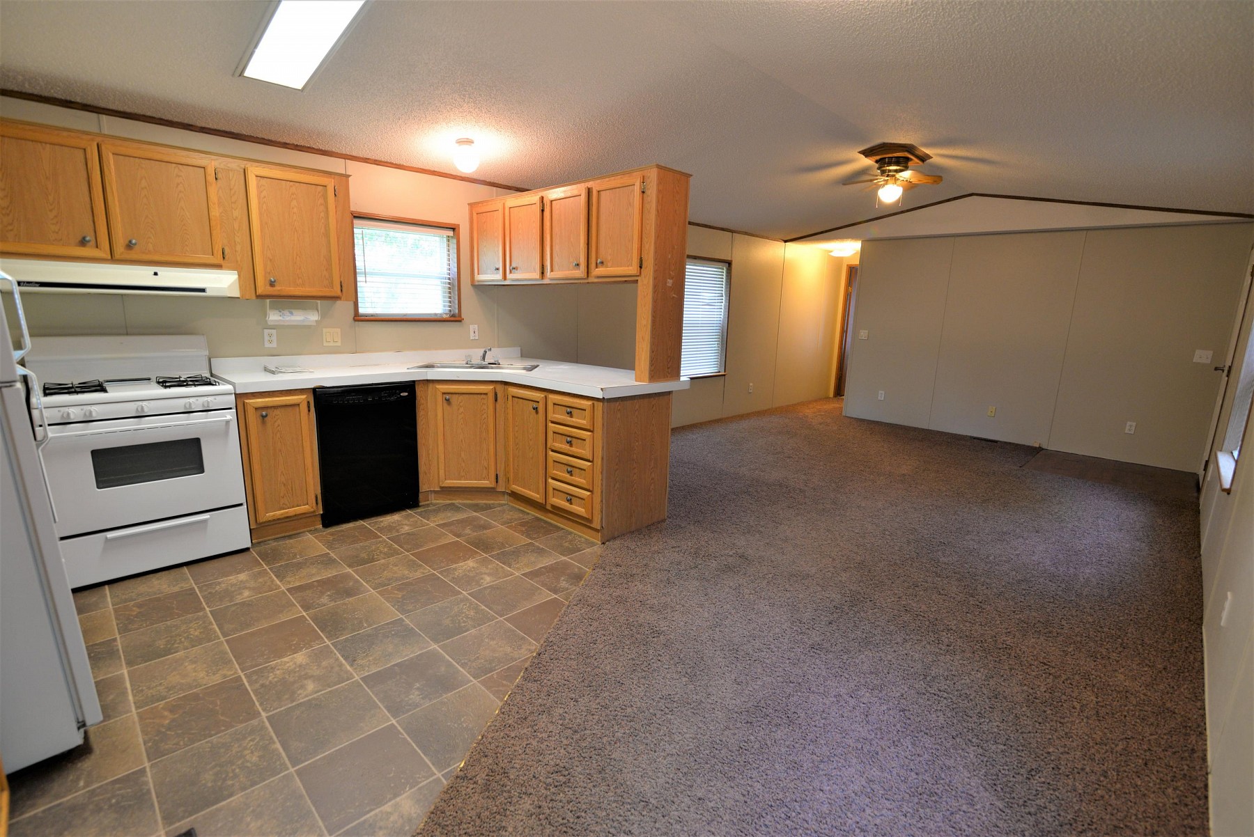 900 15th Street S, Brookings, SD 57006