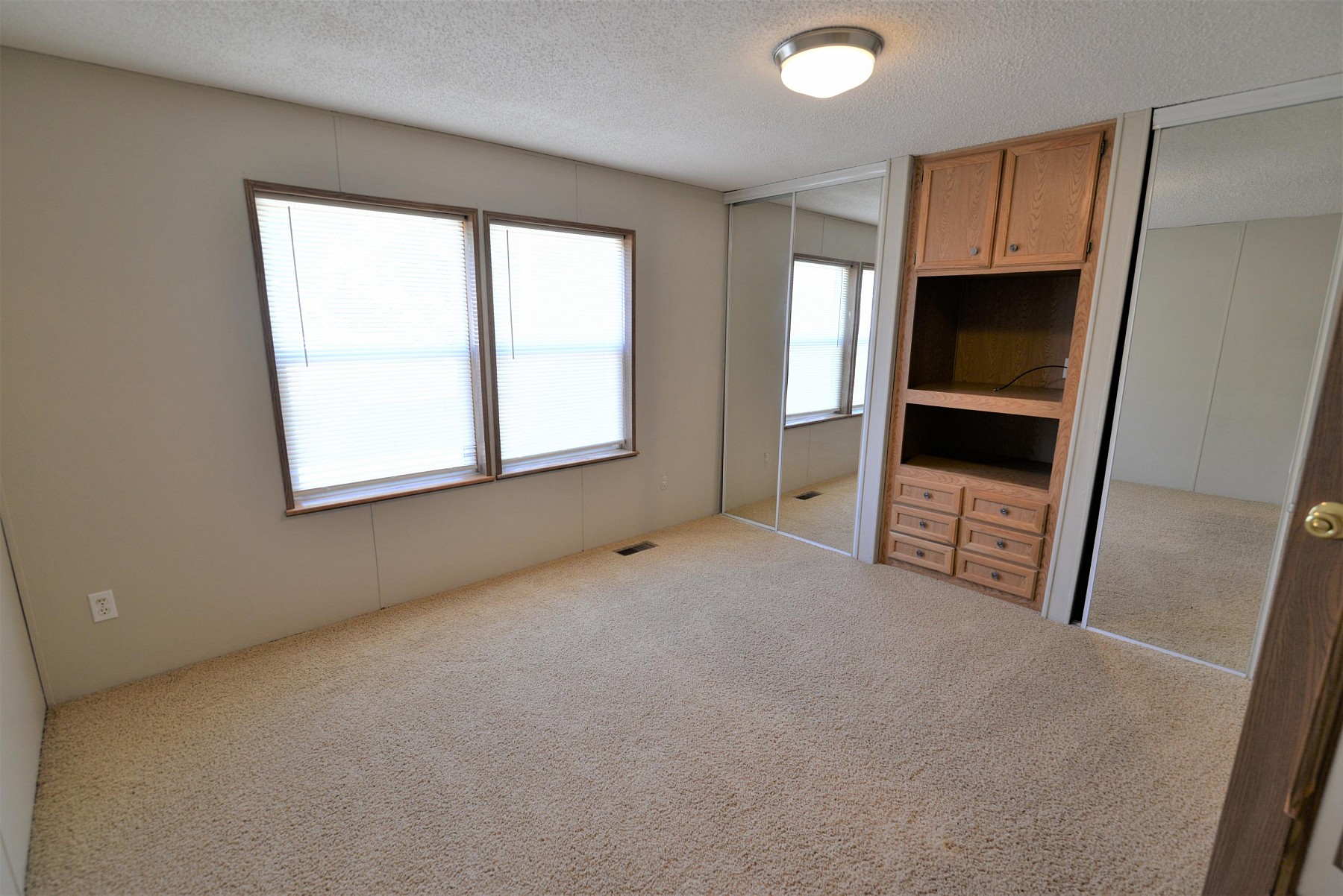 900 15th Street S, Brookings, SD 57006