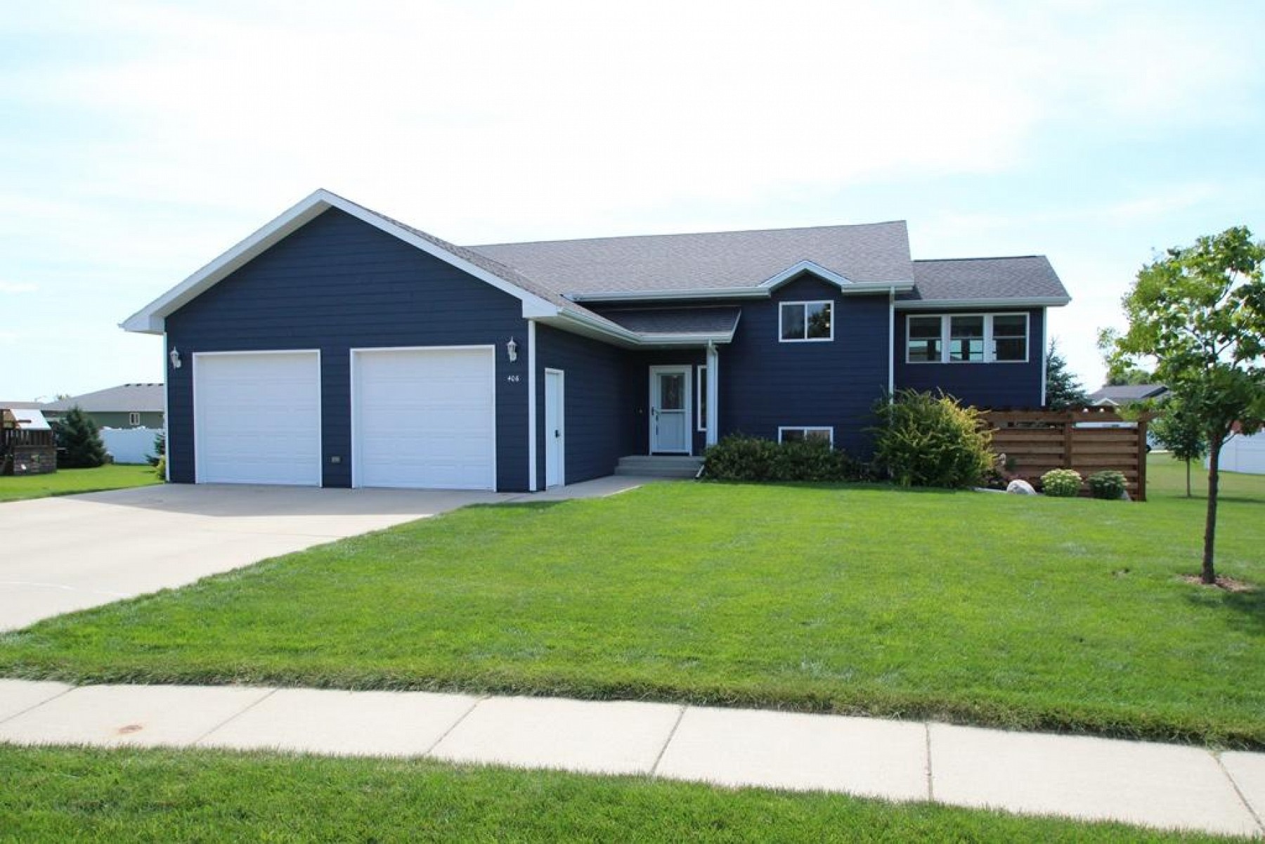 406 Wren Circle, Brookings, SD 57006