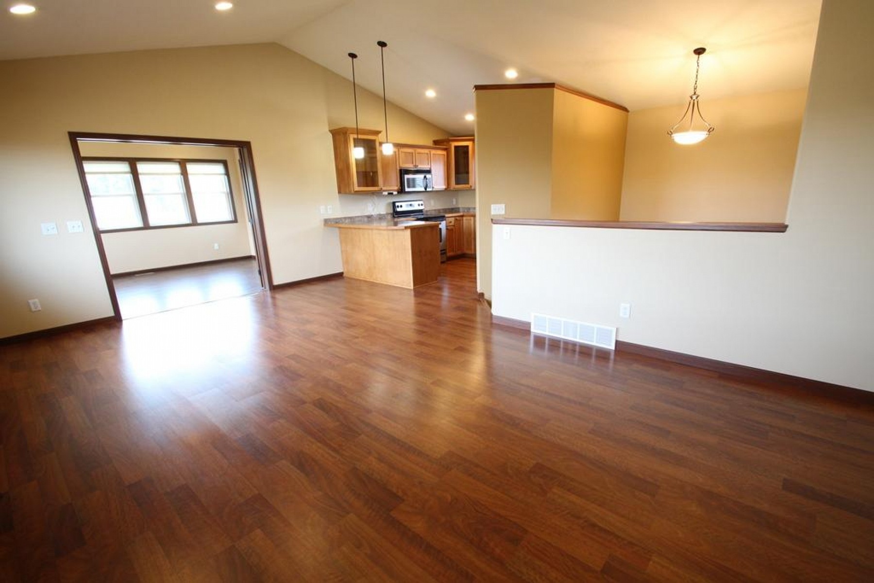 406 Wren Circle, Brookings, SD 57006