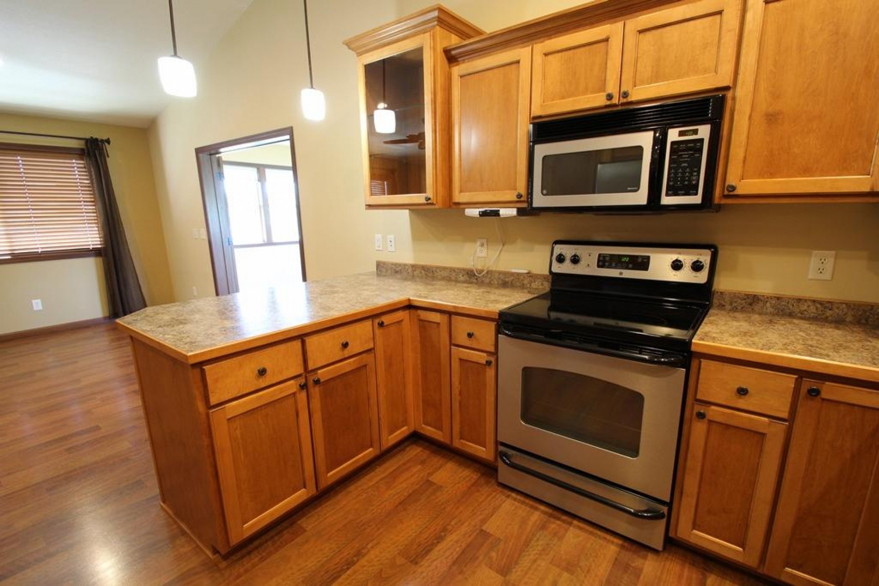 406 Wren Circle, Brookings, SD 57006