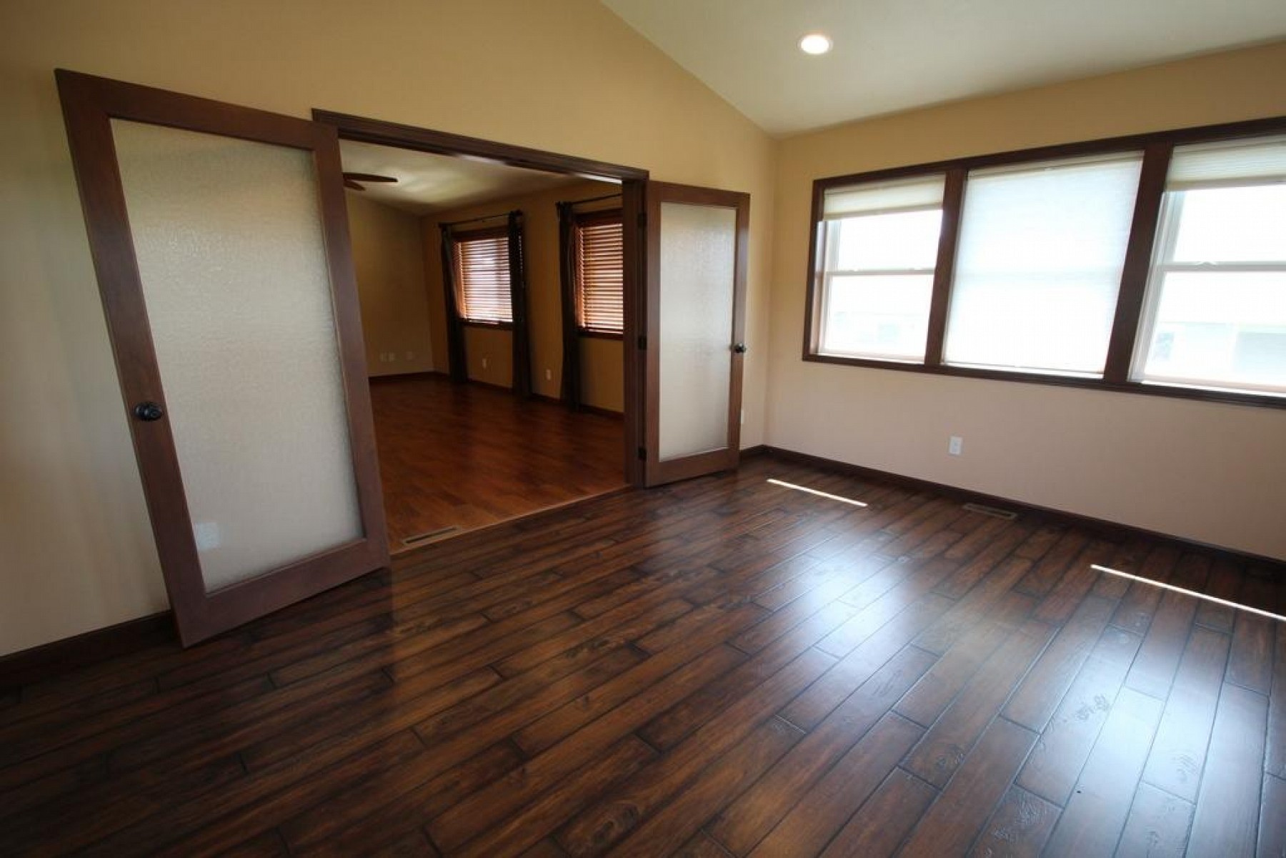 406 Wren Circle, Brookings, SD 57006