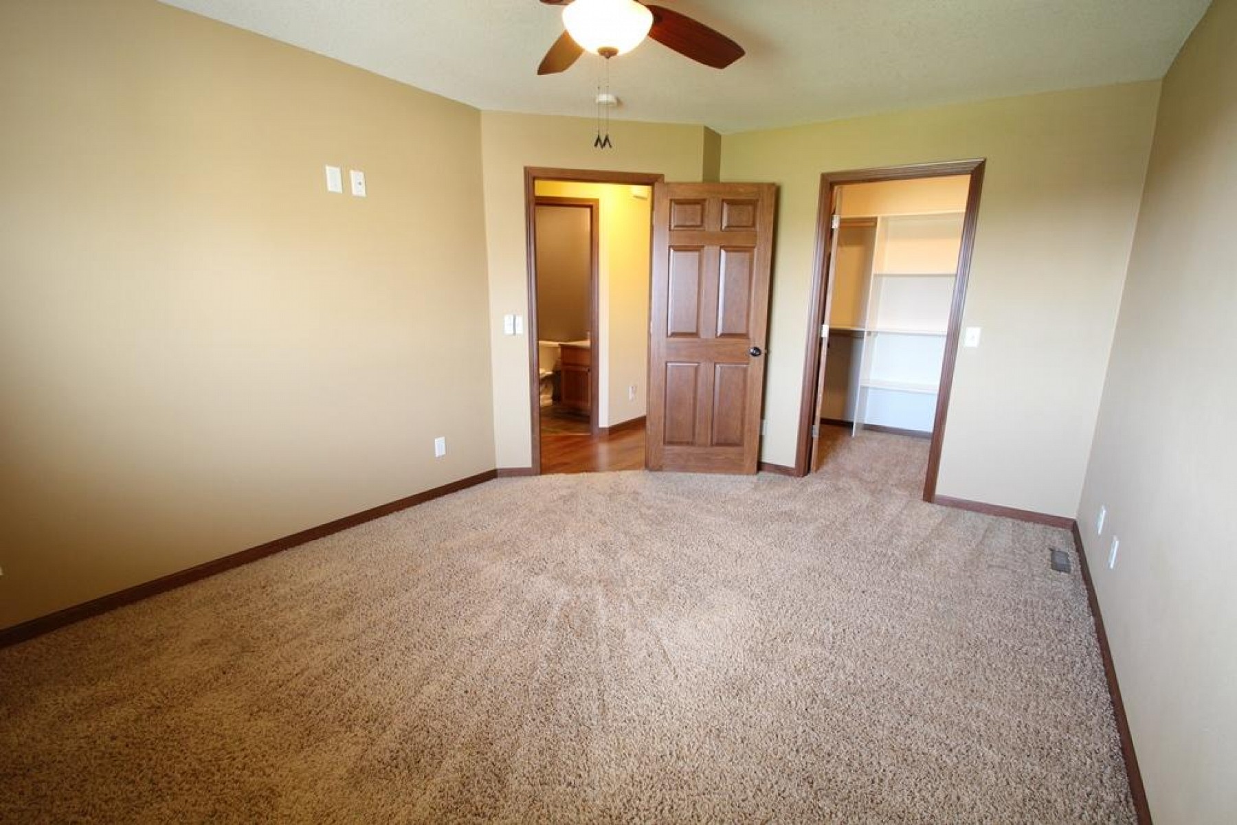 406 Wren Circle, Brookings, SD 57006