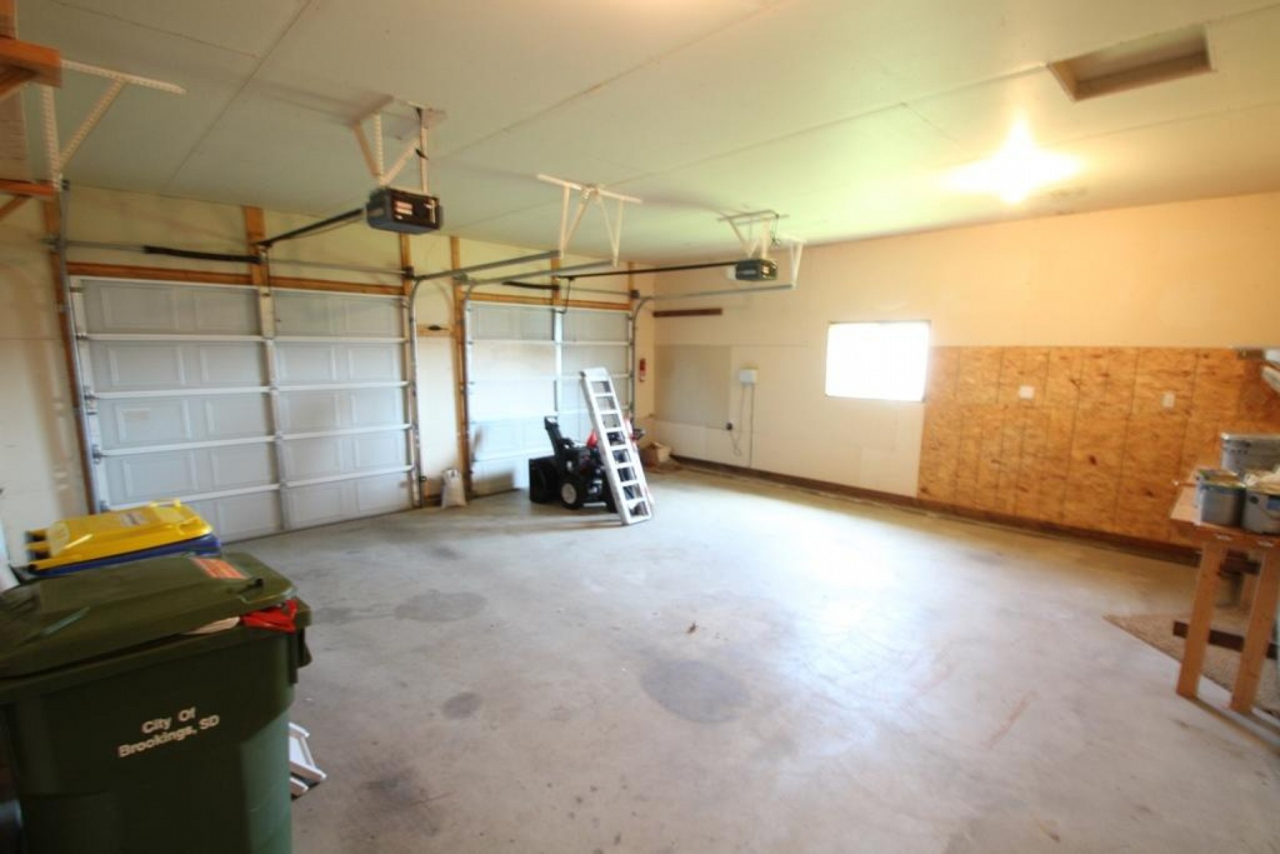 406 Wren Circle, Brookings, SD 57006