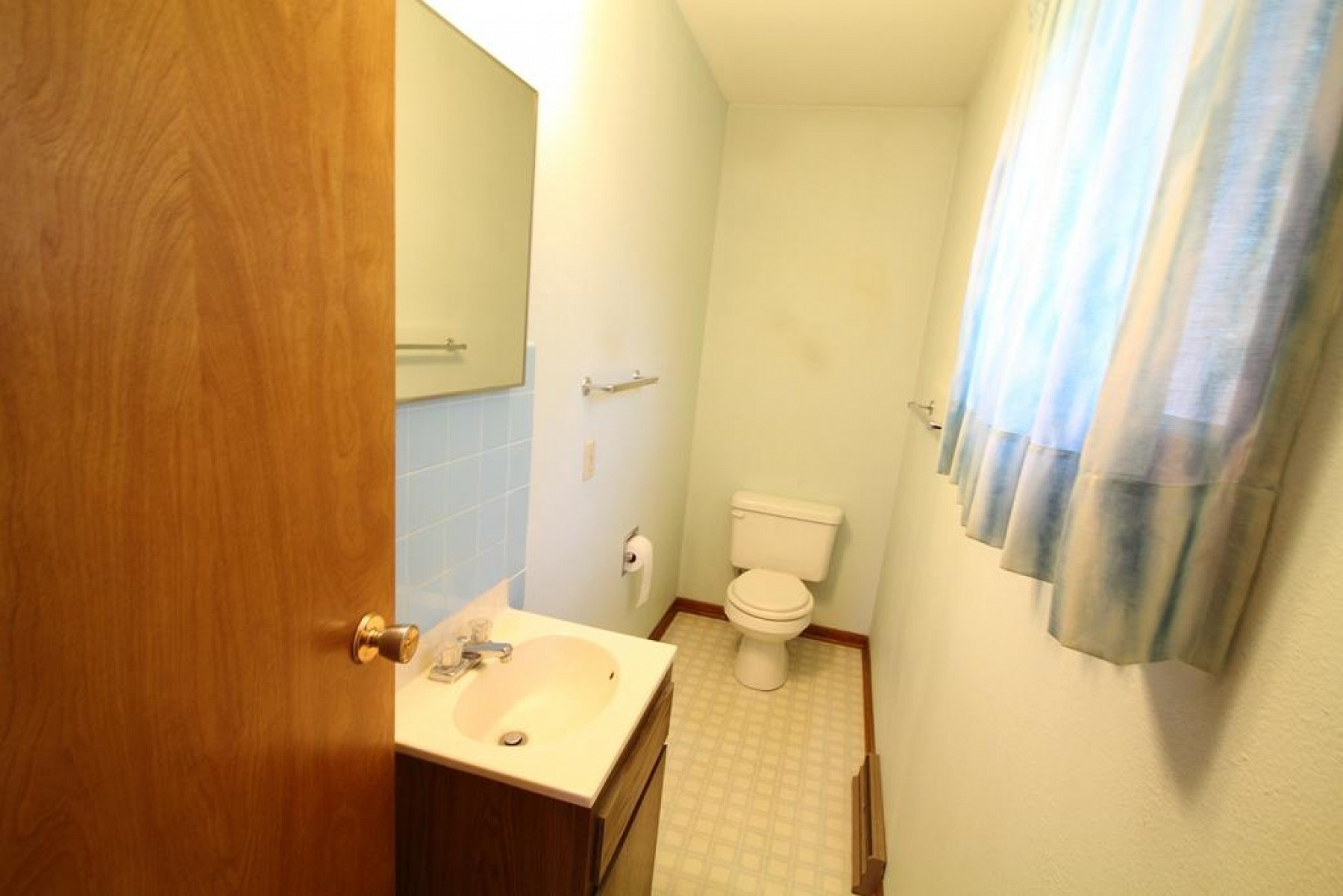 319 Dogwood Avenue, Brookings, SD 57006