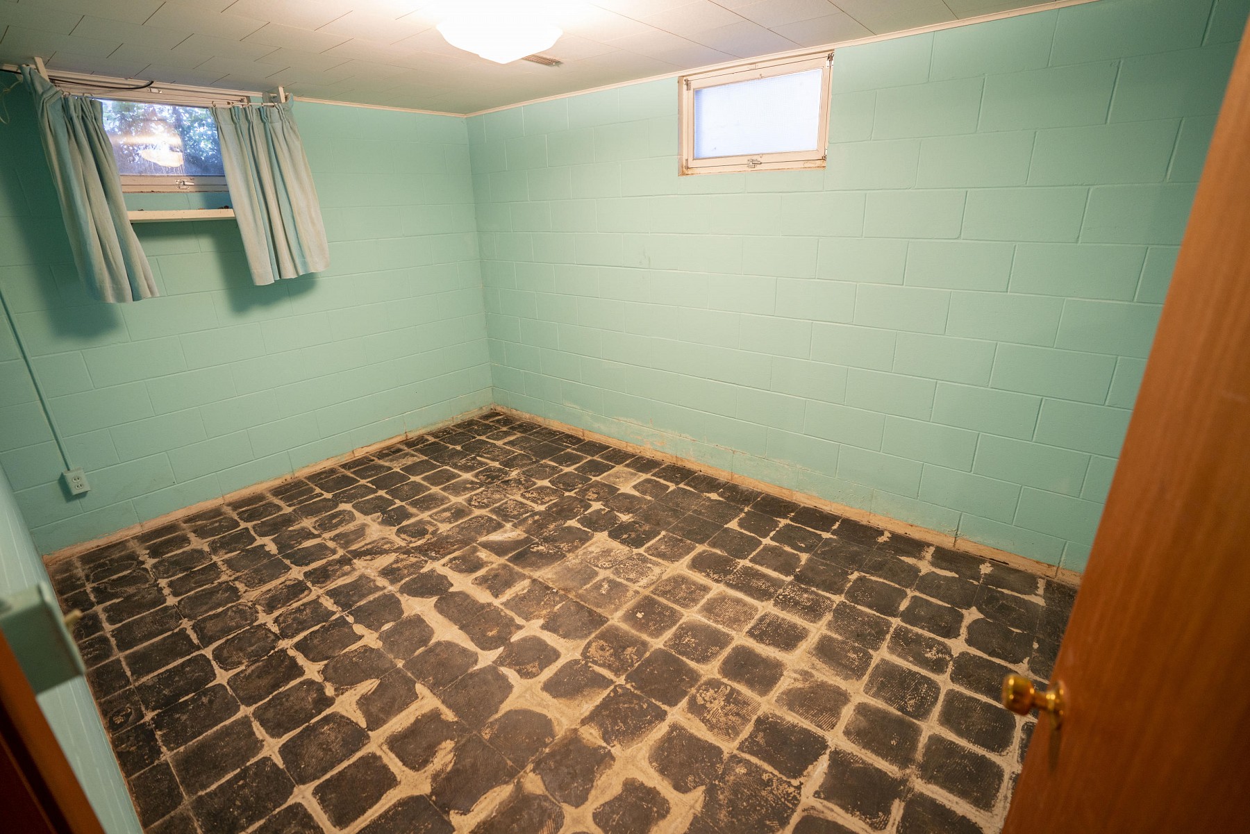 1420 Legeros Drive, Brookings, SD 57006