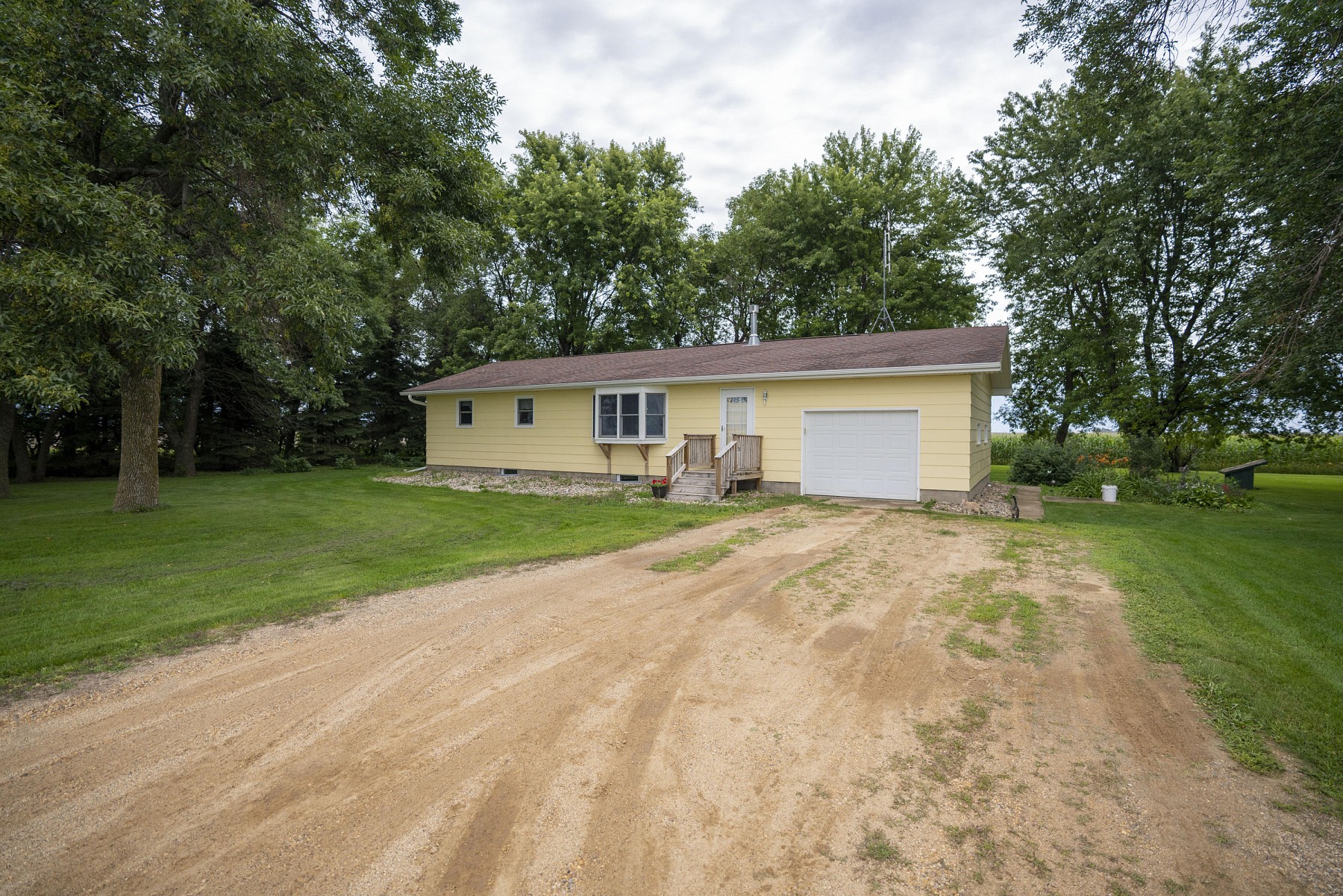 19904 478th Avenue, Toronto, SD 57268