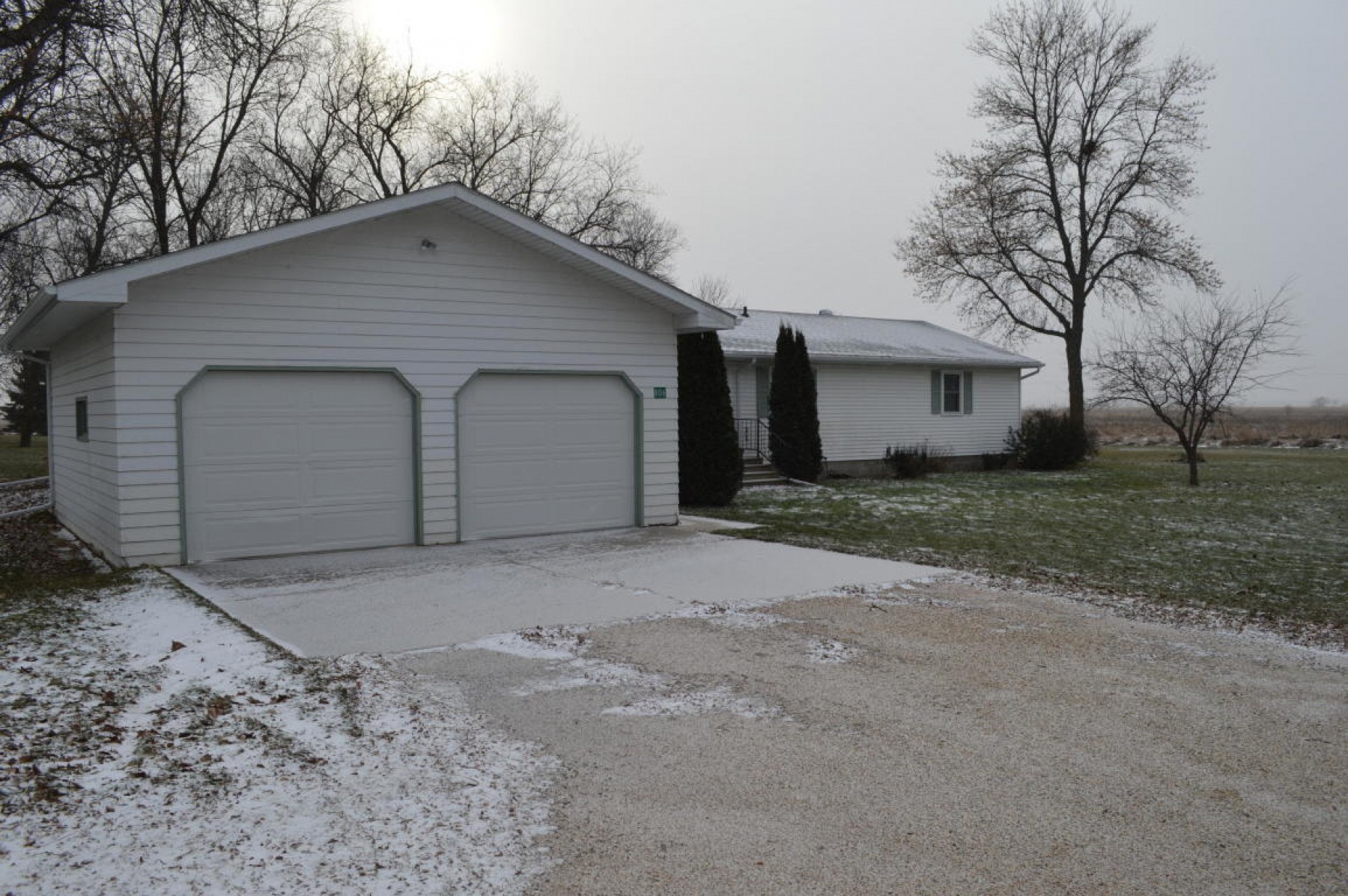 806 Goethe Street, Bruce, SD 57220
