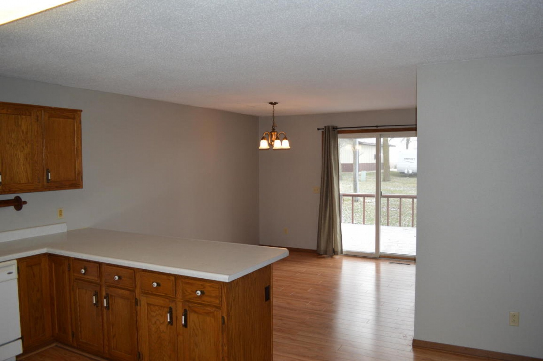 806 Goethe Street, Bruce, SD 57220