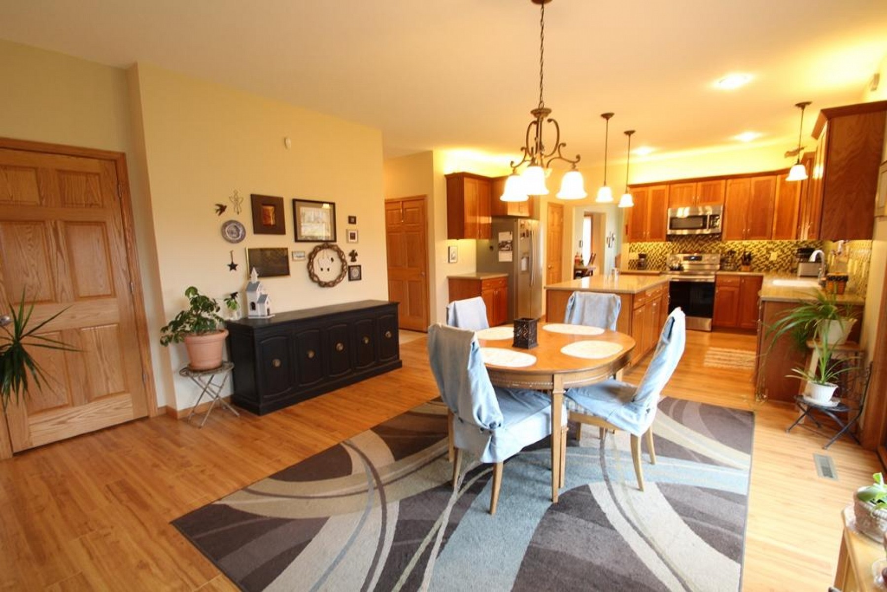 1823 Oriole Trail, Brookings, SD 57006