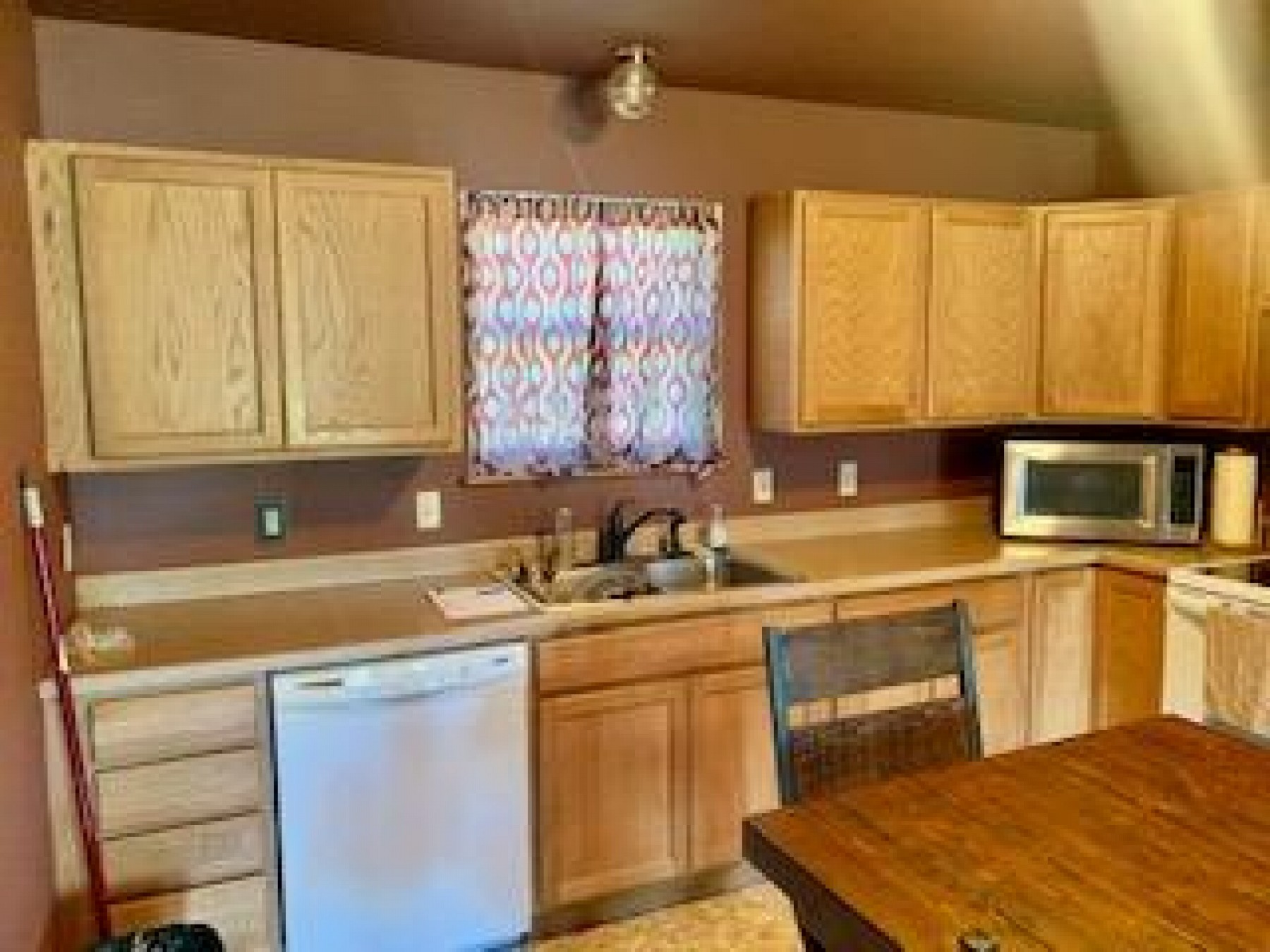 303 Twin Oaks Lane, Brookings, SD 57006