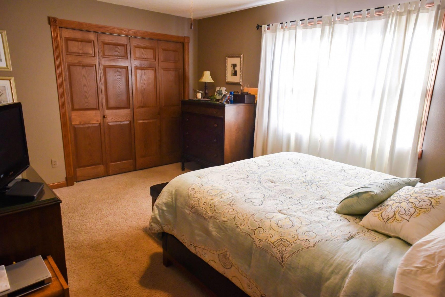 1423 Yosemite Lane, Brookings, SD 57006