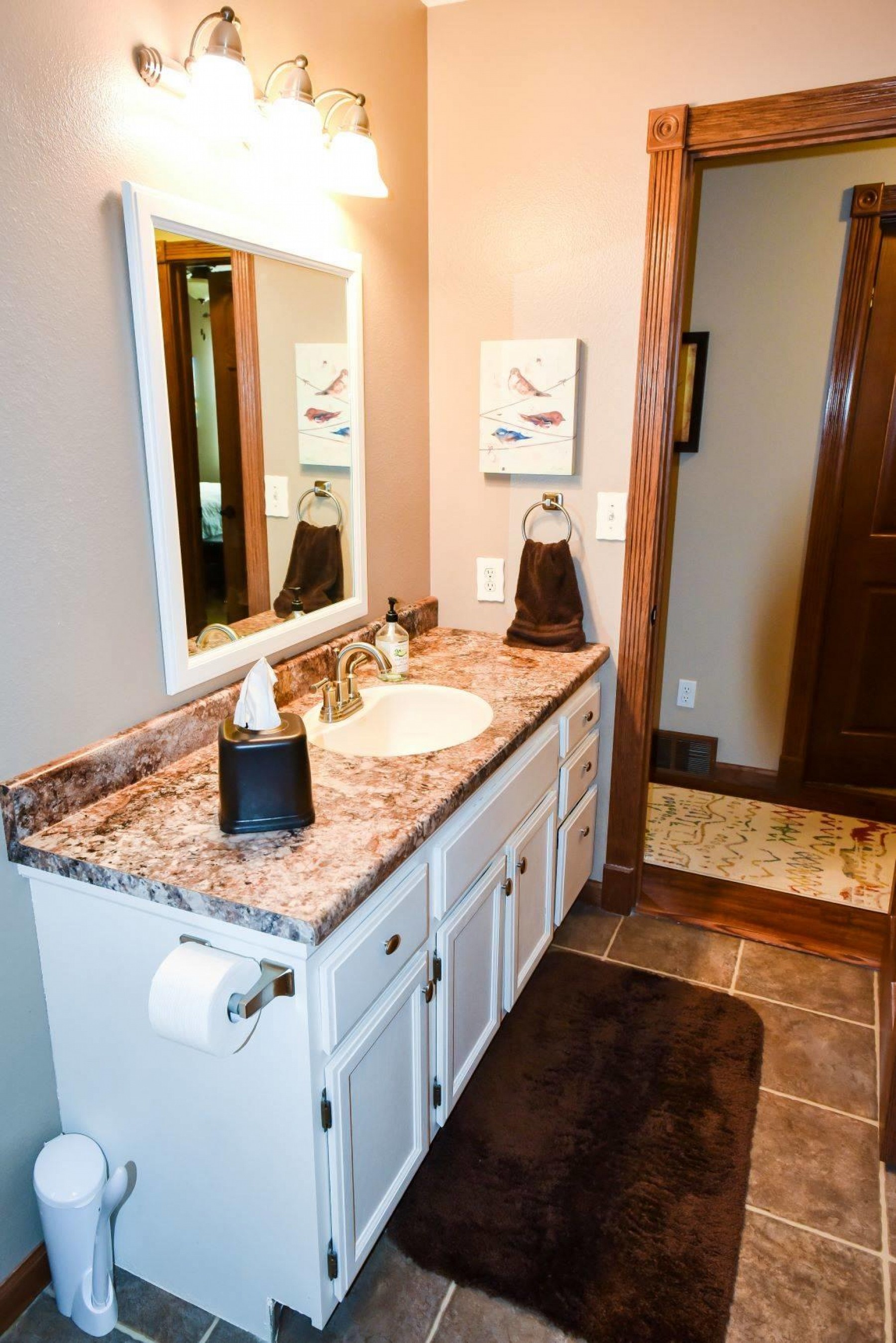 1423 Yosemite Lane, Brookings, SD 57006