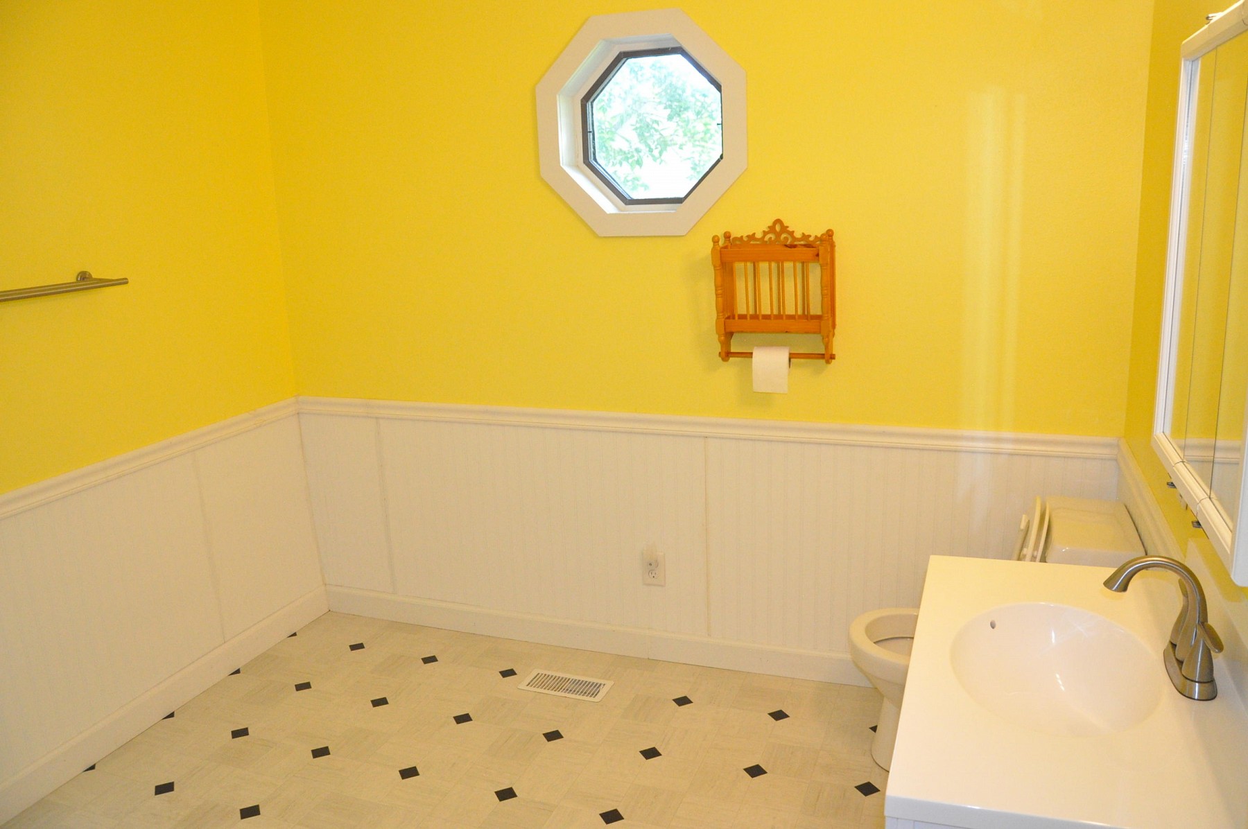 106 Spring Avenue N, Lake Preston, SD 57249