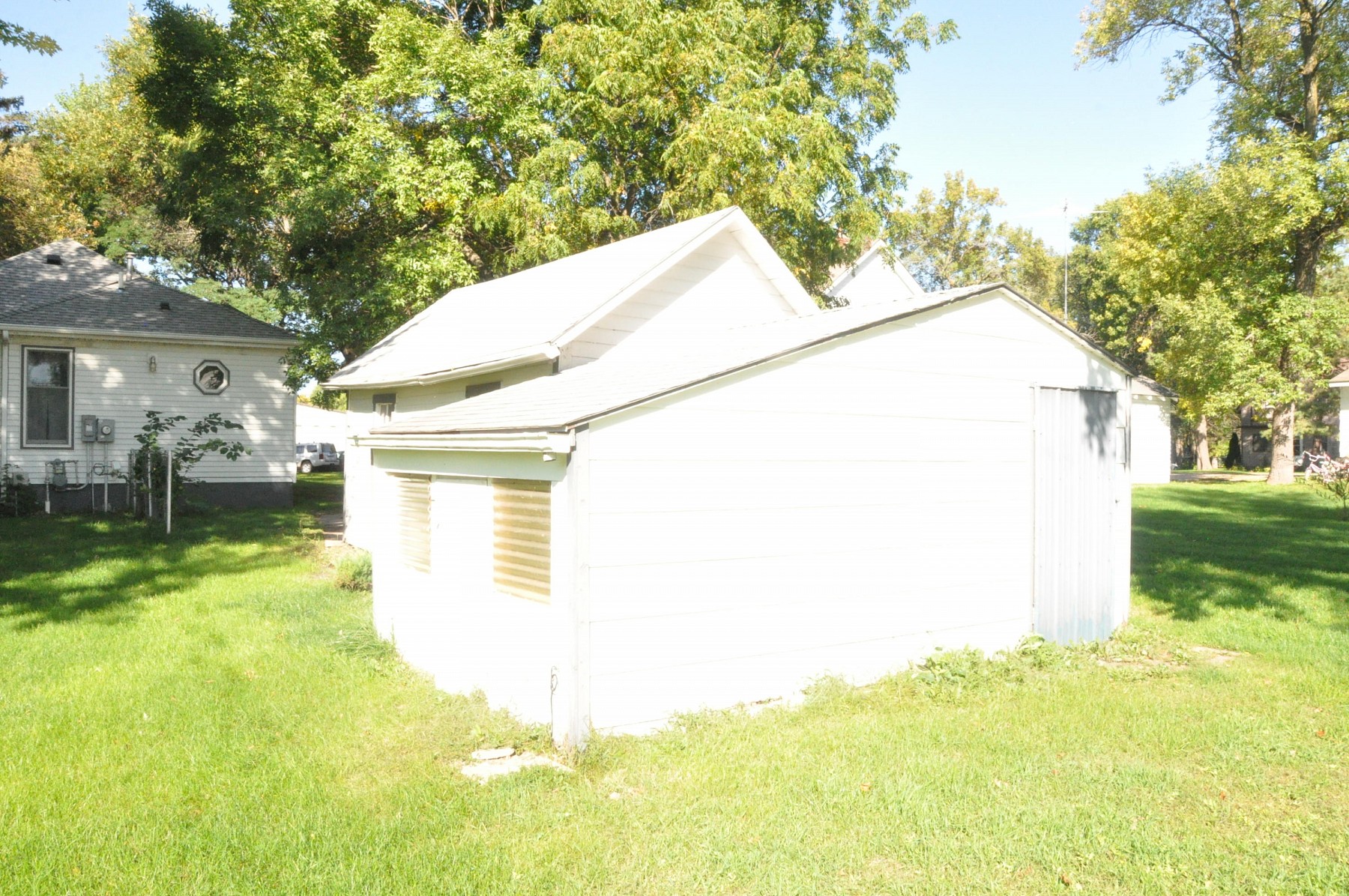 106 Spring Avenue N, Lake Preston, SD 57249
