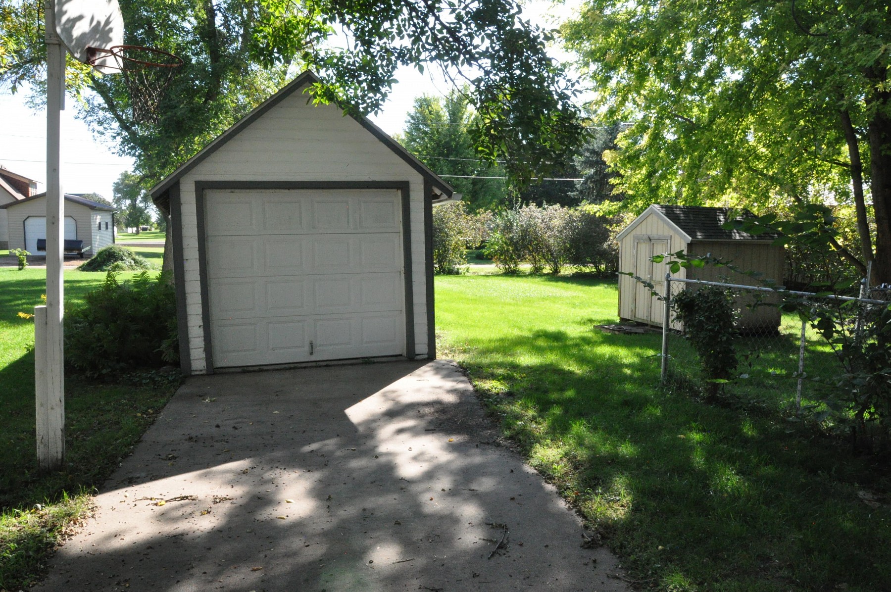 106 Spring Avenue N, Lake Preston, SD 57249