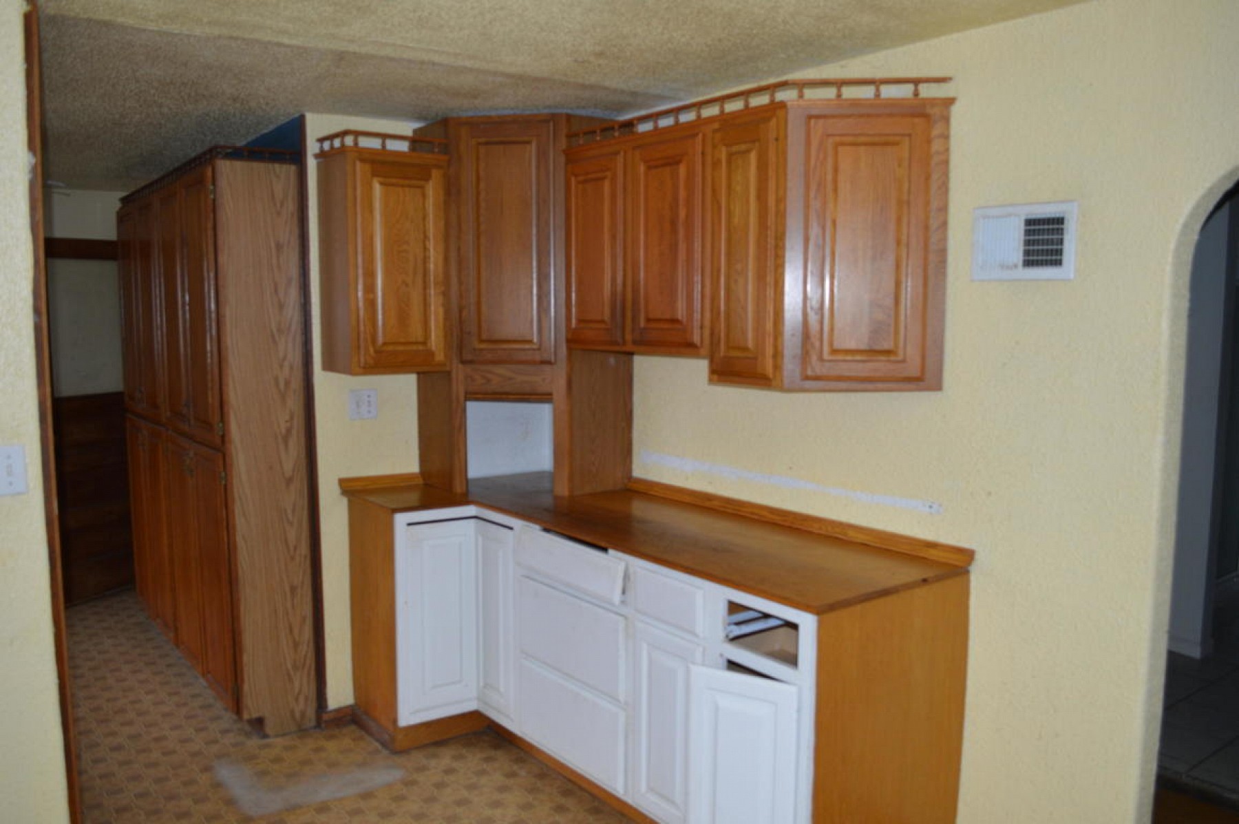 309 WEST Avenue N, Madison, SD 57042