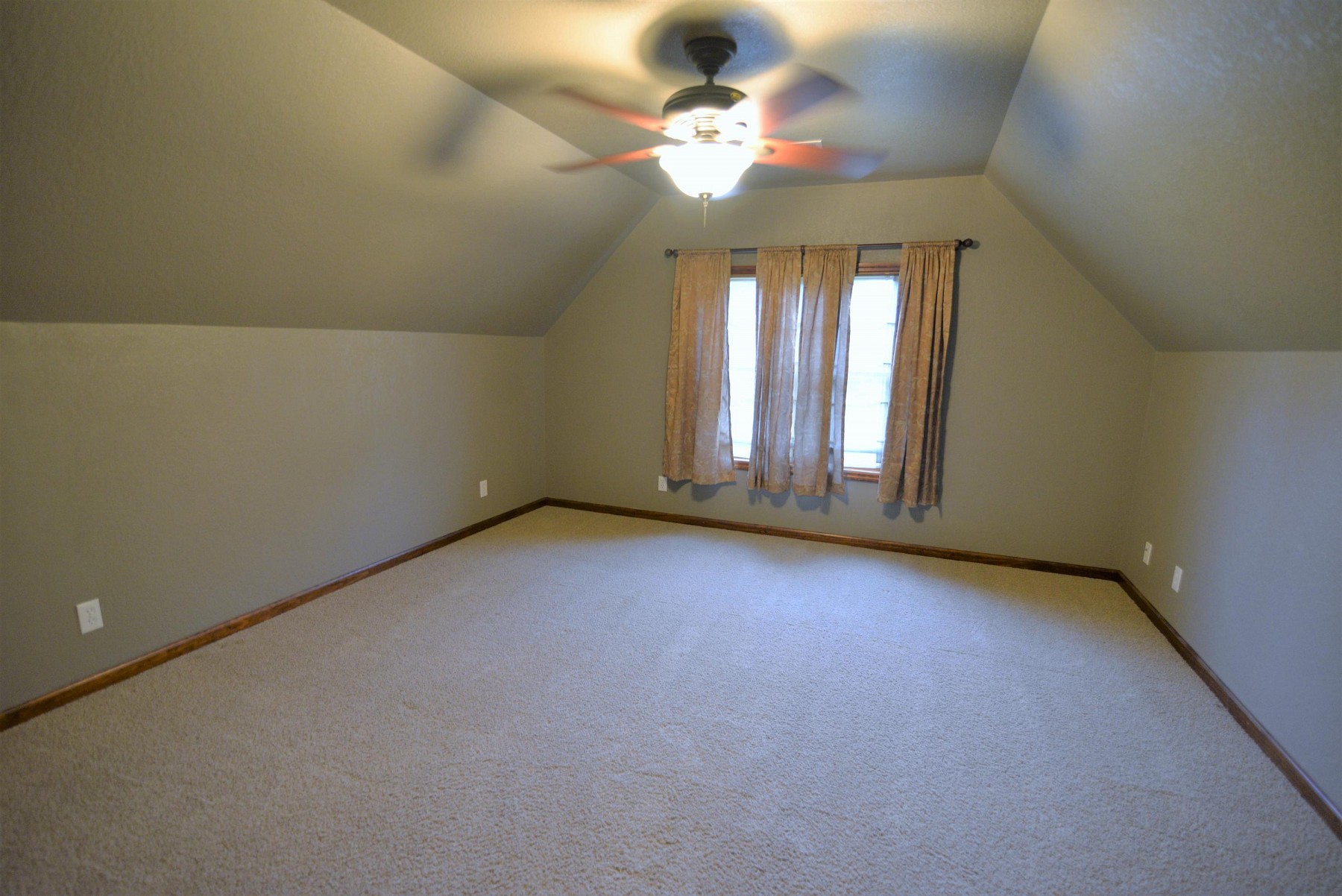 1110 2nd Street, Brookings, SD 57006