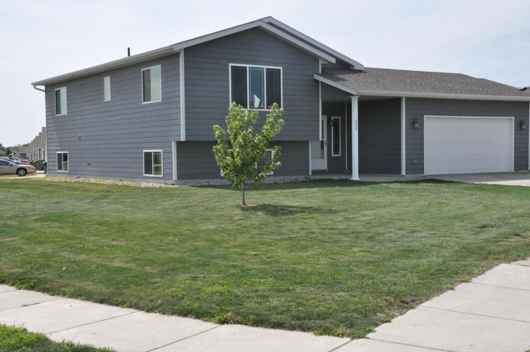 1808 TORREY PINES Drive, Brookings, SD 57006