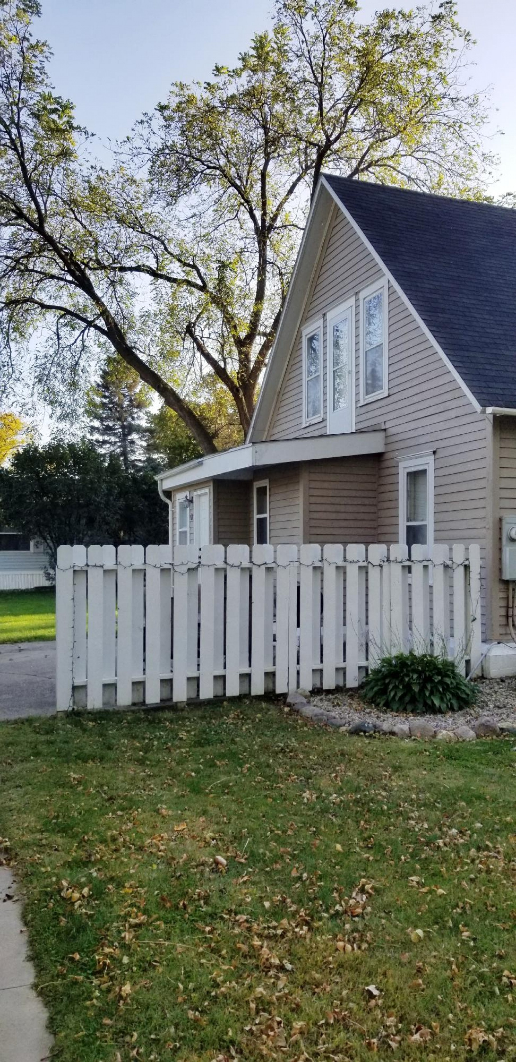 404 Marvin Avenue, Volga, SD 57071