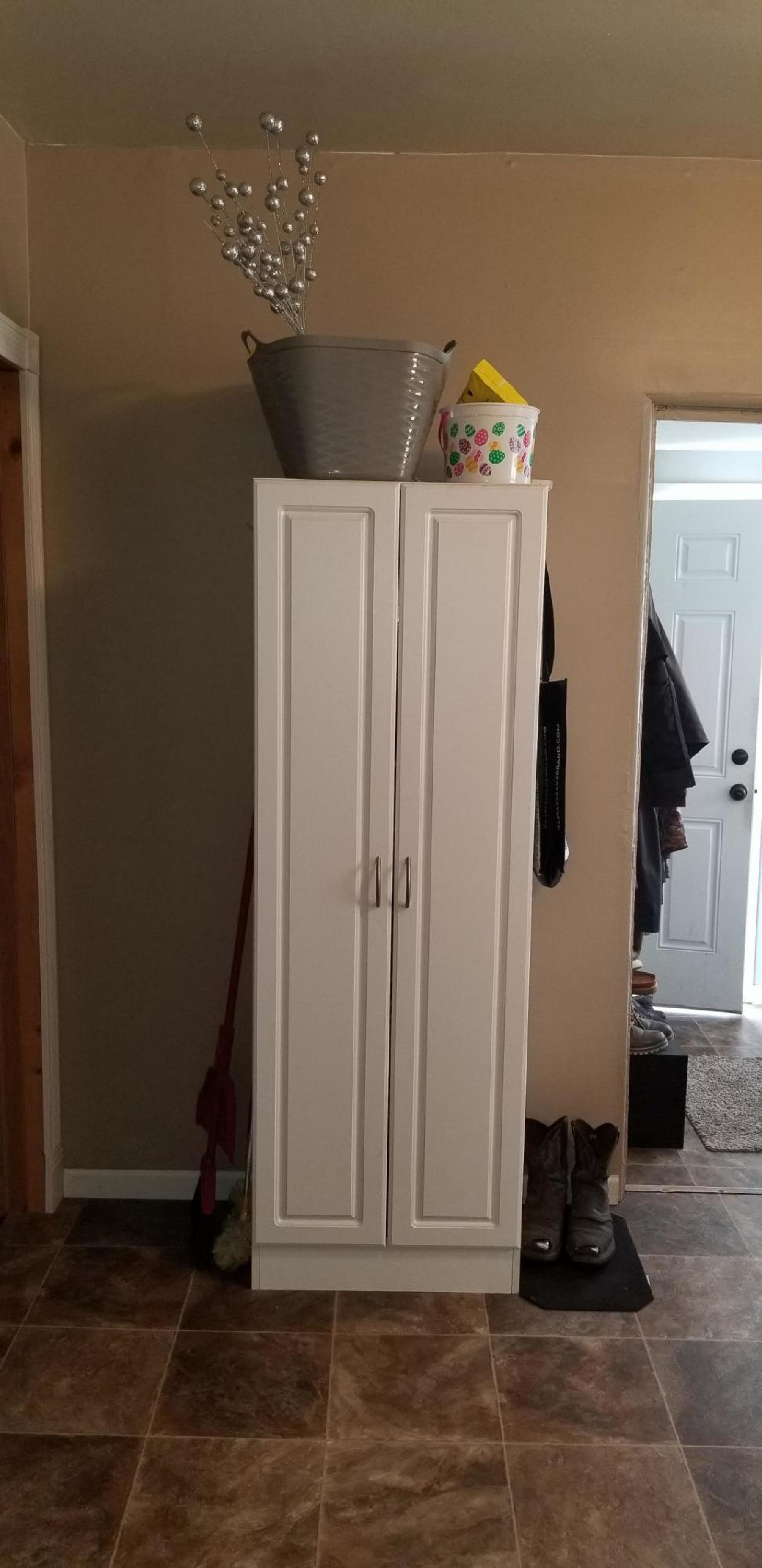 404 Marvin Avenue, Volga, SD 57071