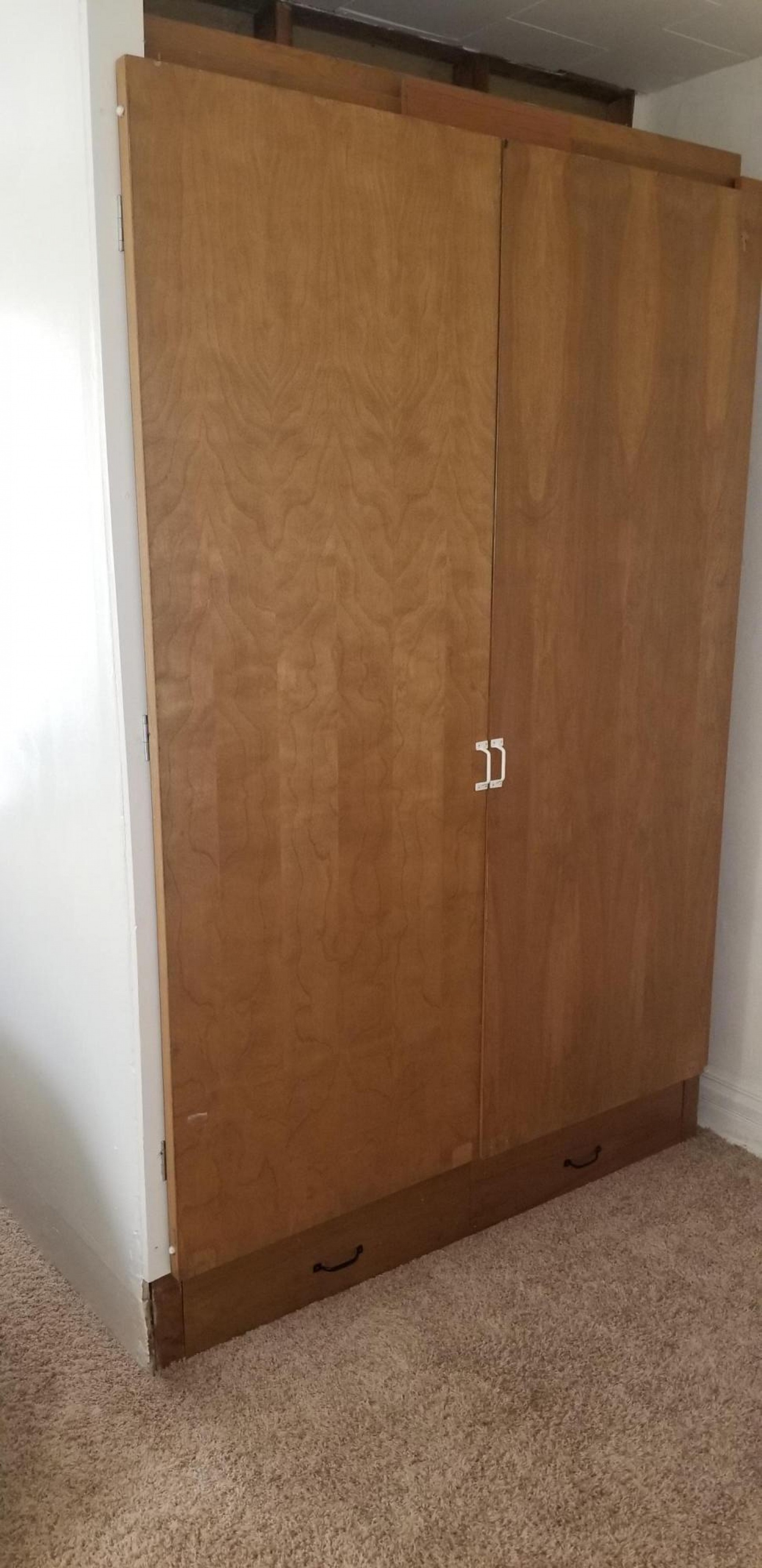 404 Marvin Avenue, Volga, SD 57071