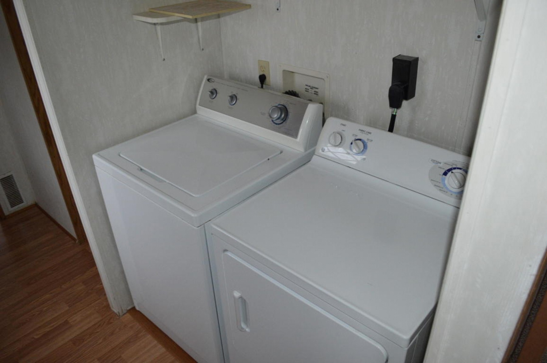 521 WYE MESA Street, Brookings, SD 57006