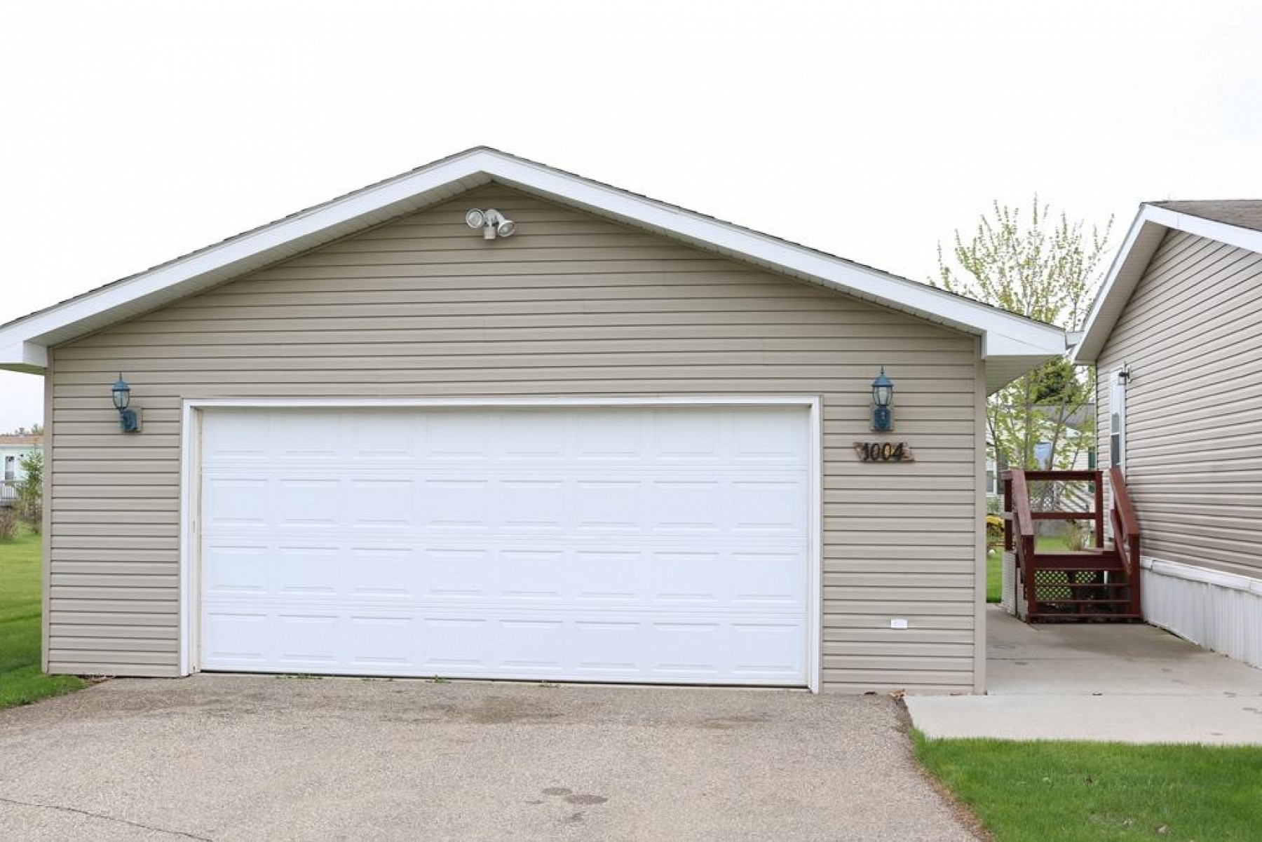 1004 Chaparral Drive, Brookings, SD 57006