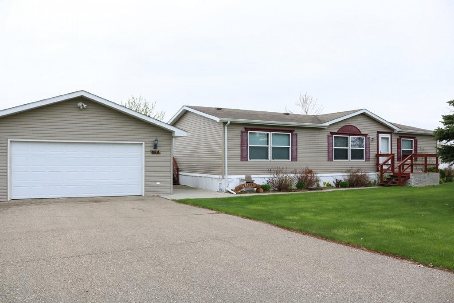 1004 Chaparral Drive, Brookings, SD 57006