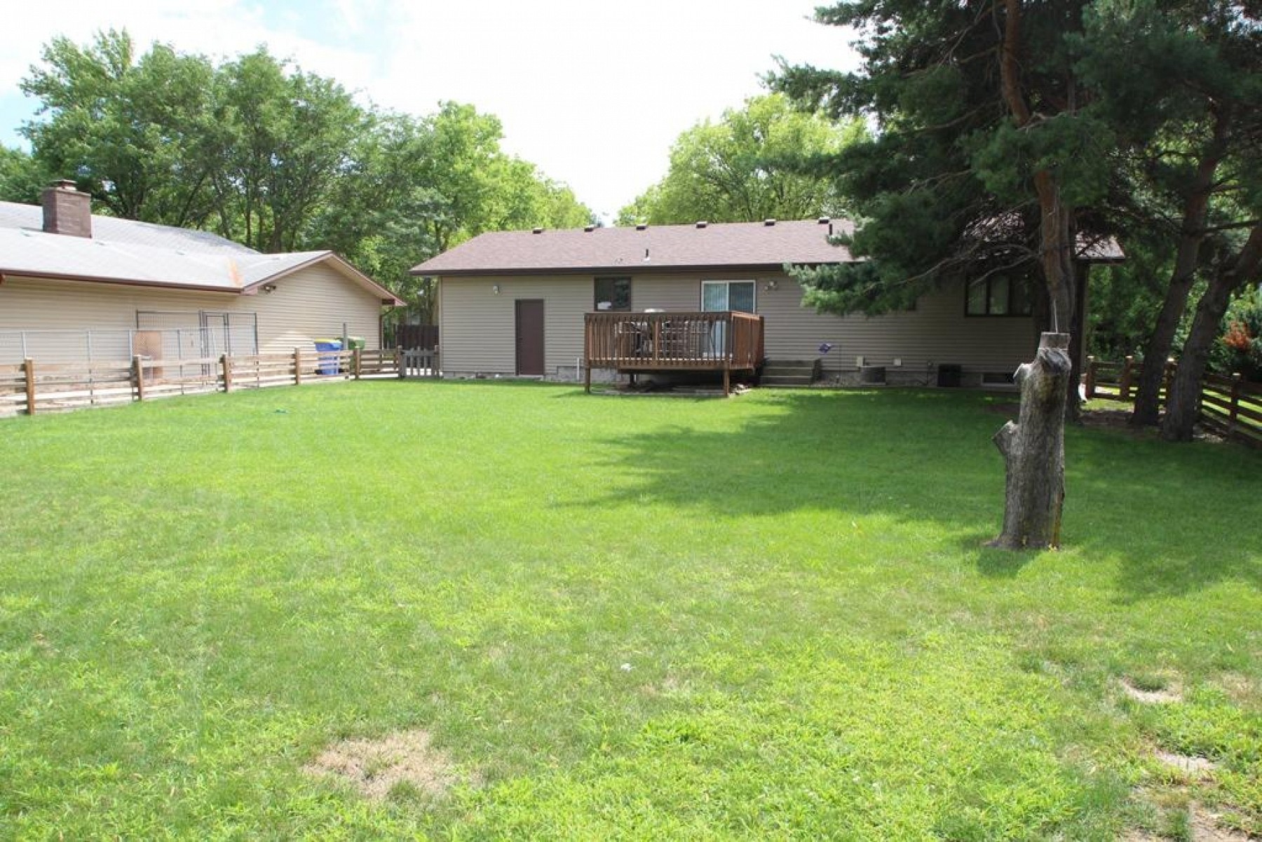 1323 Orchard Drive, Brookings, SD 57006