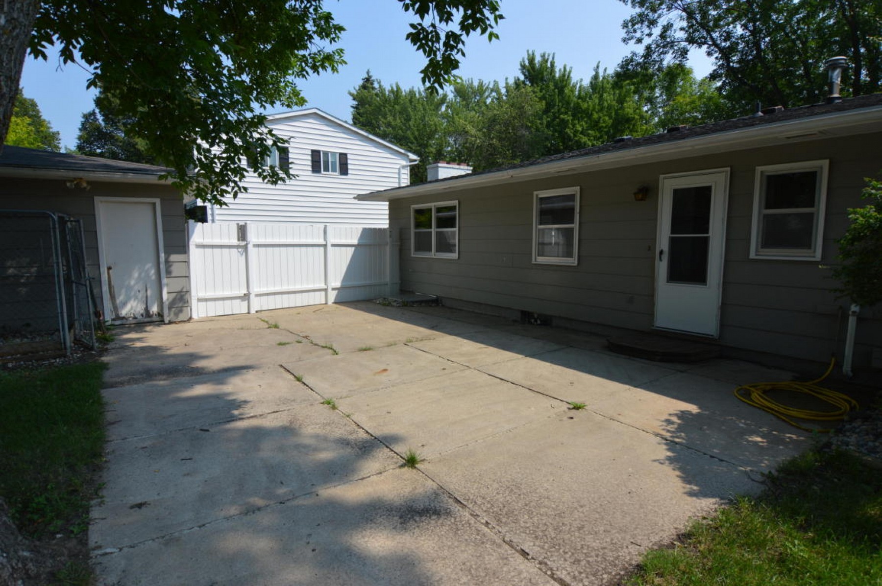 314 Lincoln Lane S, Brookings, SD 57006