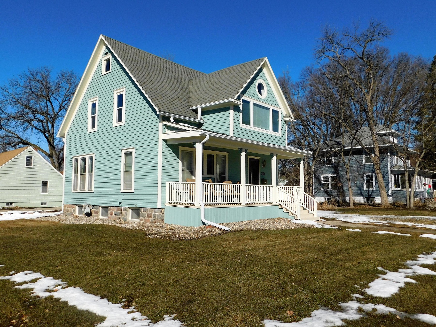 703 7th Avenue, Brookings, SD 57006