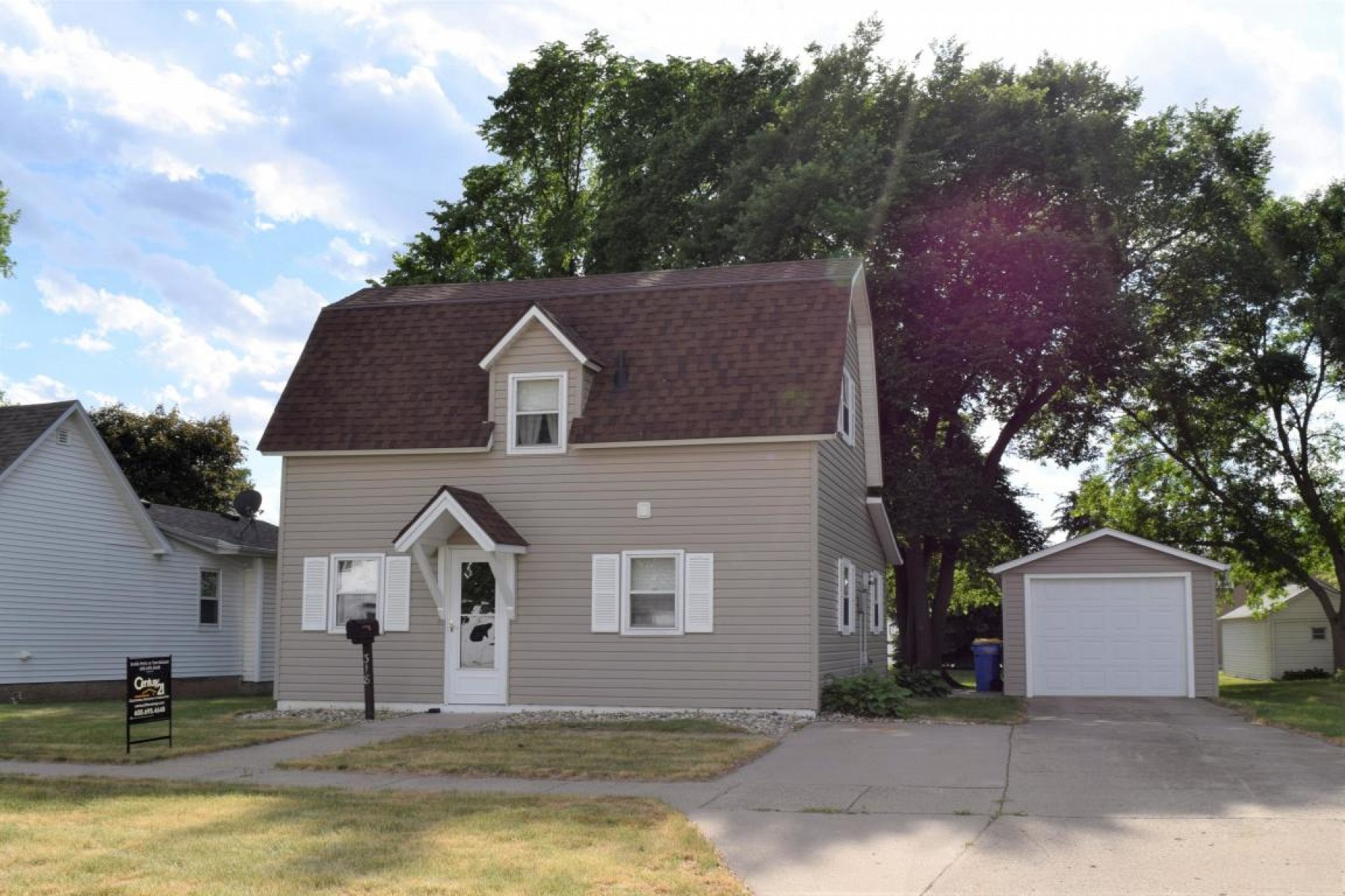318 5th Avenue S, Brookings, SD 57006