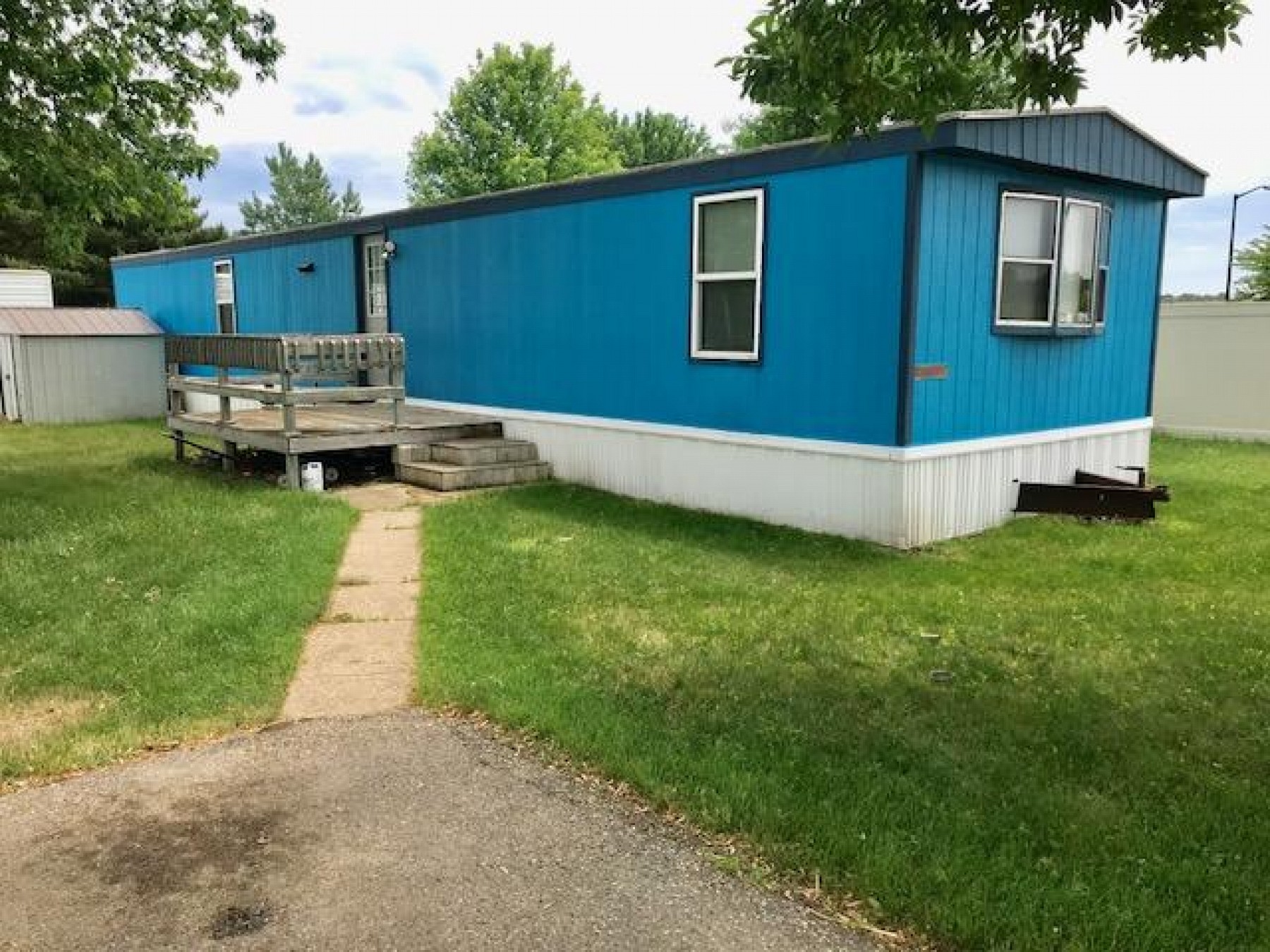 408 3rd Ave S, Brookings, SD 57006