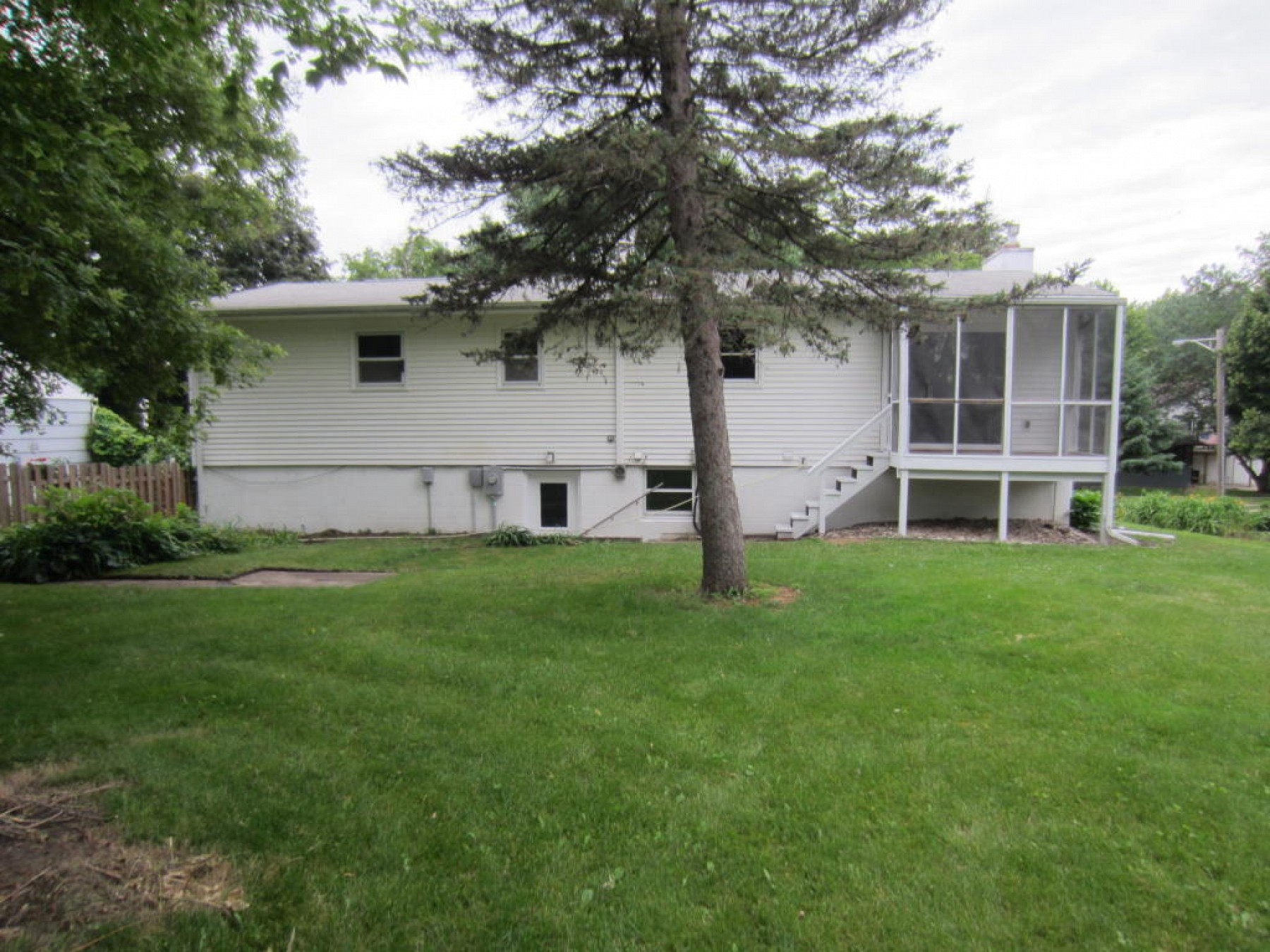 1022 7th Avenue, Brookings, SD 57006