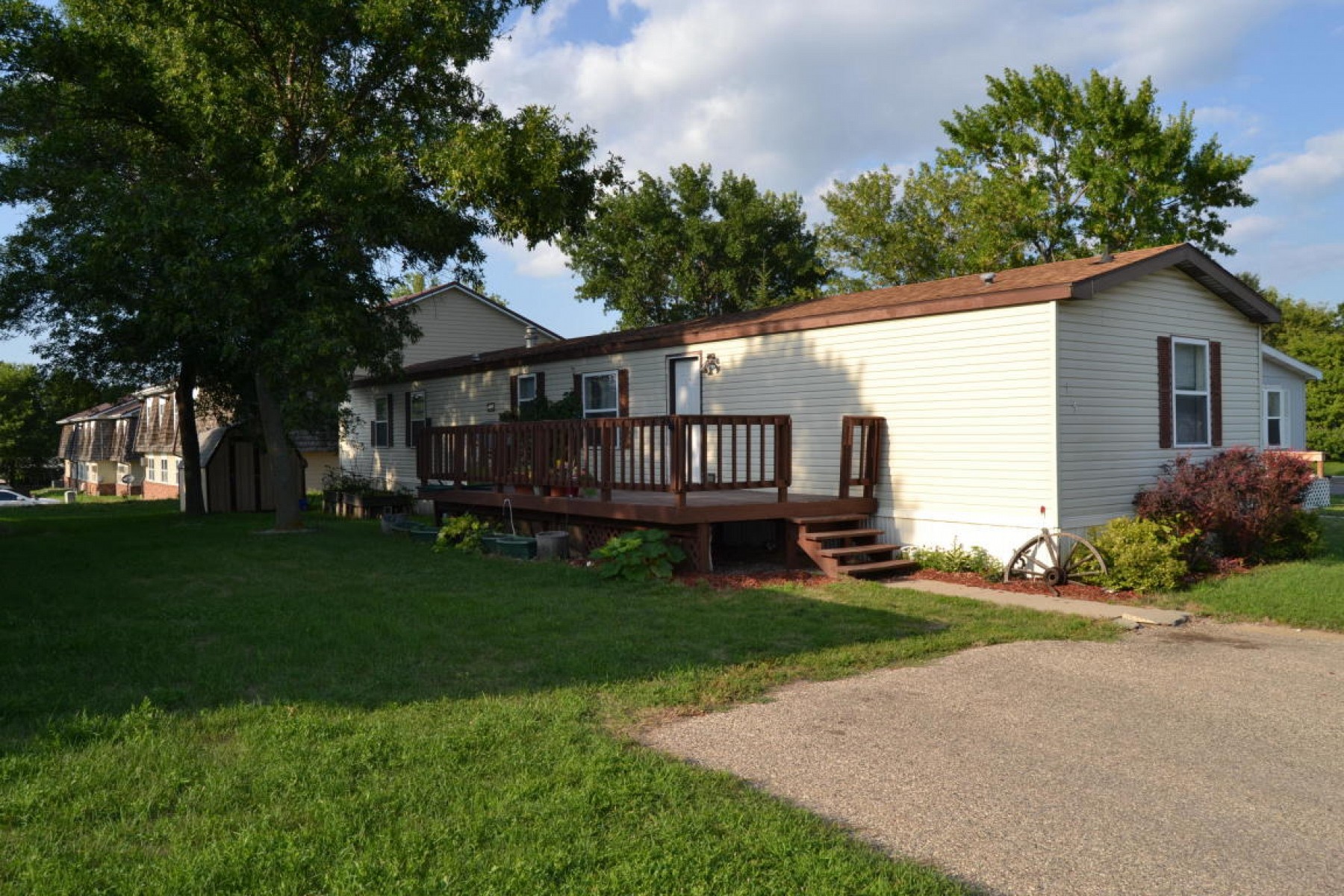 600 5th Avenue, Brookings, SD 57006